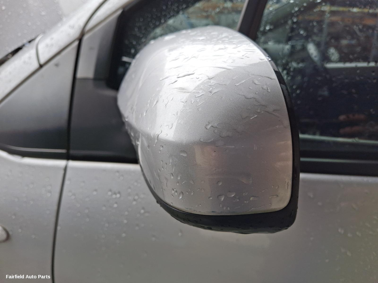 2014 Toyota Yaris Left Headlamp