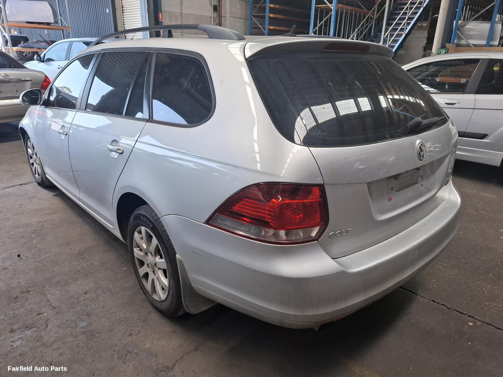 2010 Volkswagen Golf Left Door Mirror