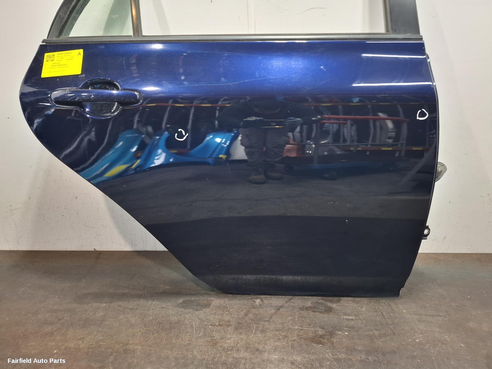 2007 Toyota Corolla Right Rear Door Sliding