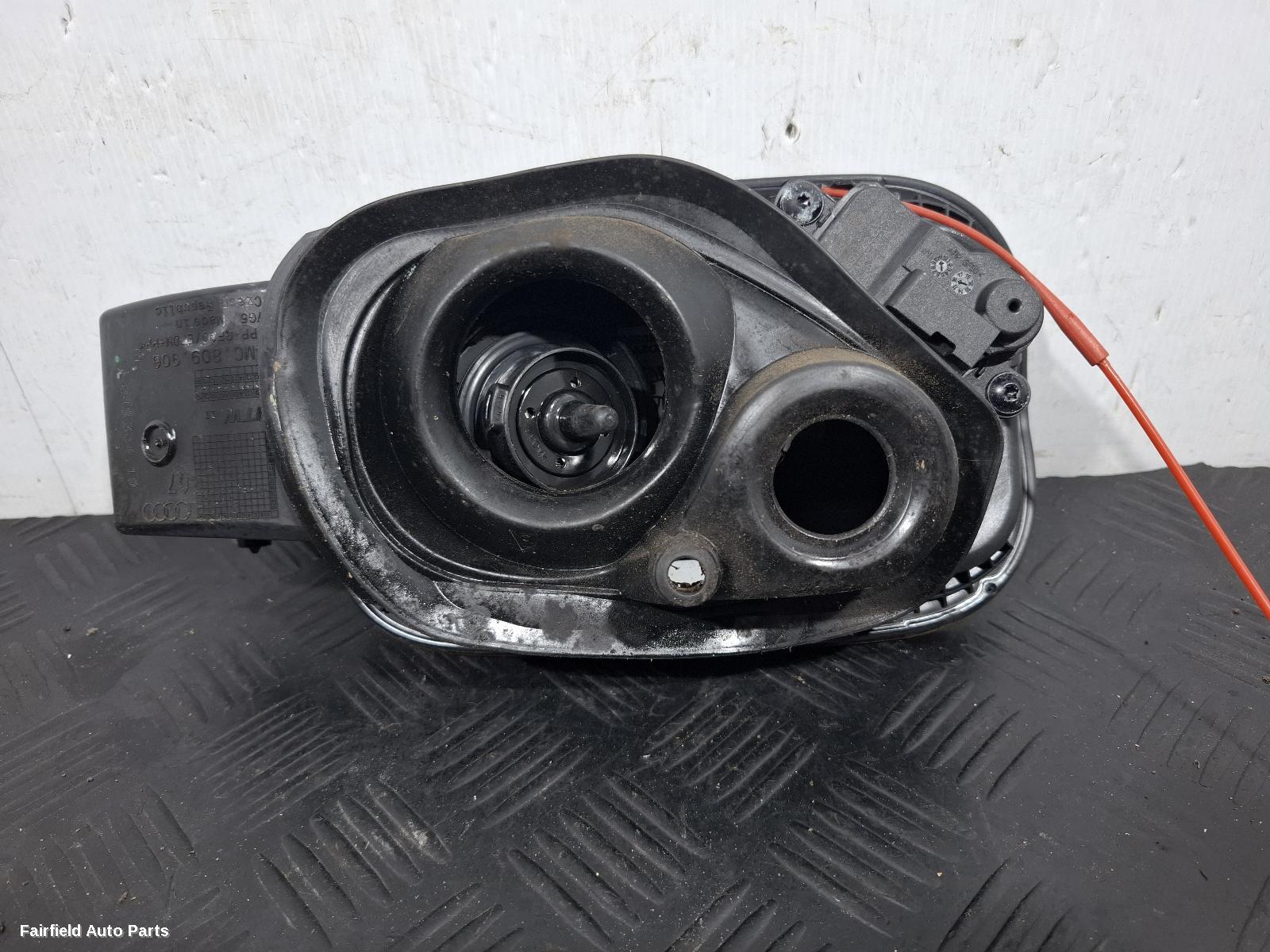 2015-2025 Audi Q7 Fuel Door Filler