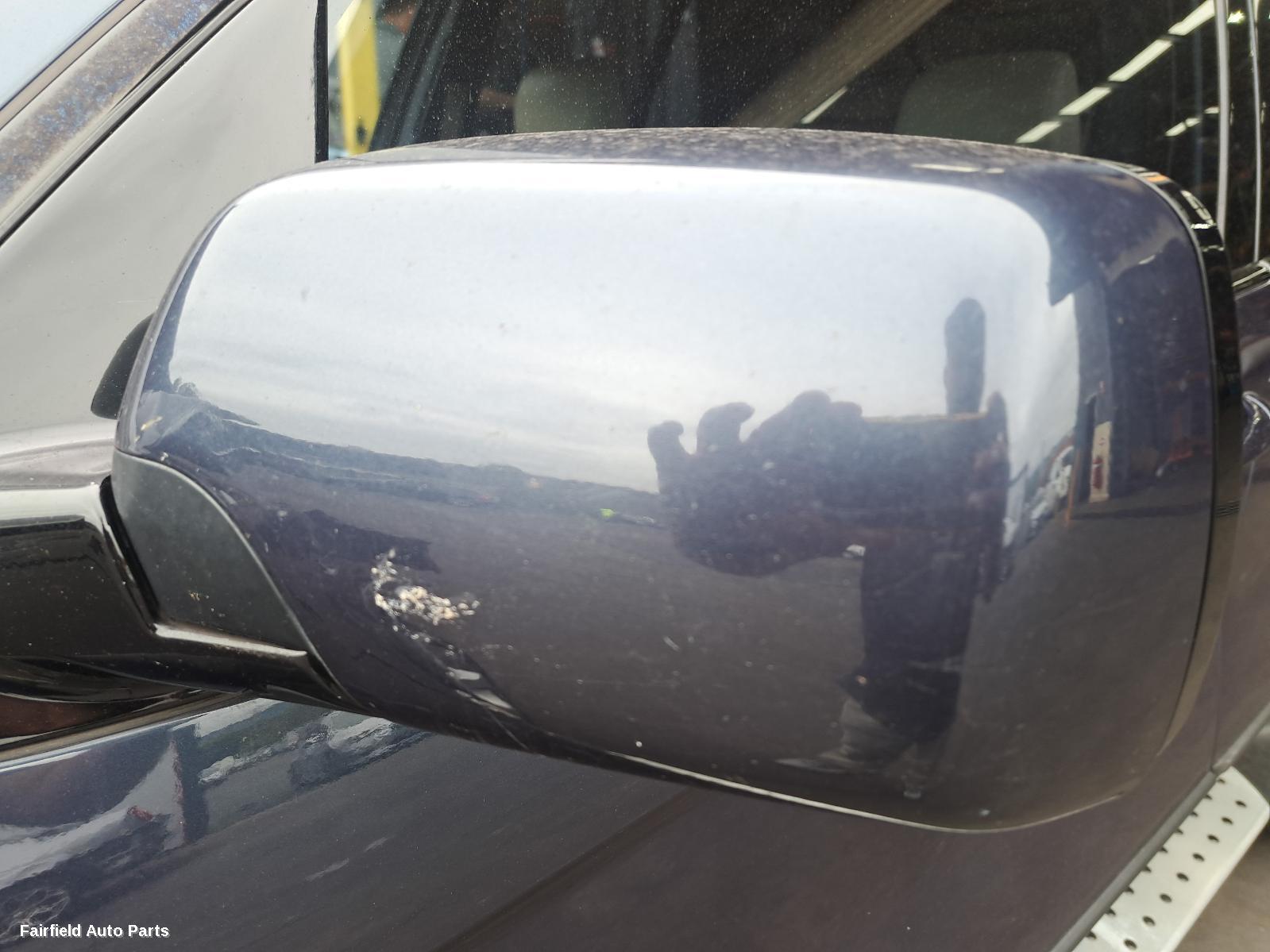 2000-2006 Bmw X5 Left Rear Door Sliding