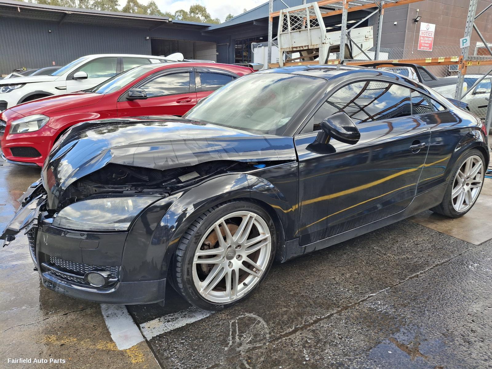 2008 Audi Tt Left Front Door