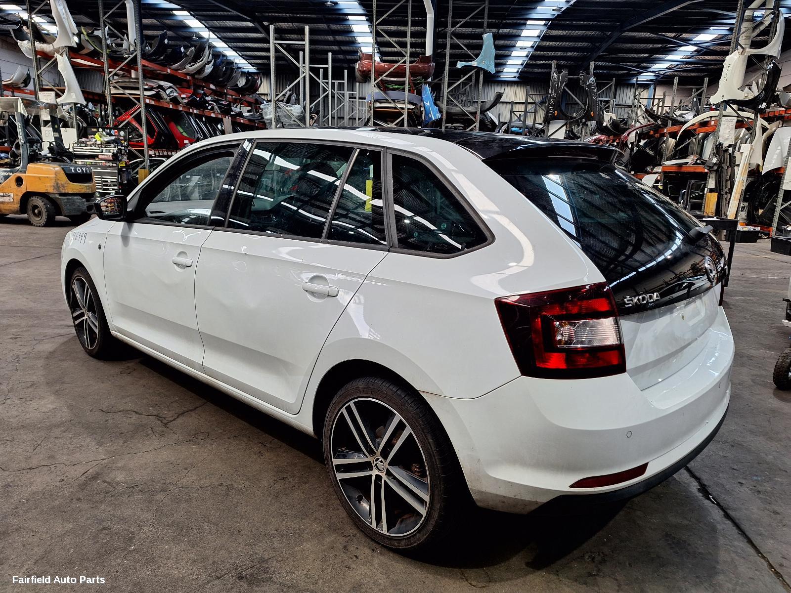 2015 Skoda Rapid Radiator Support