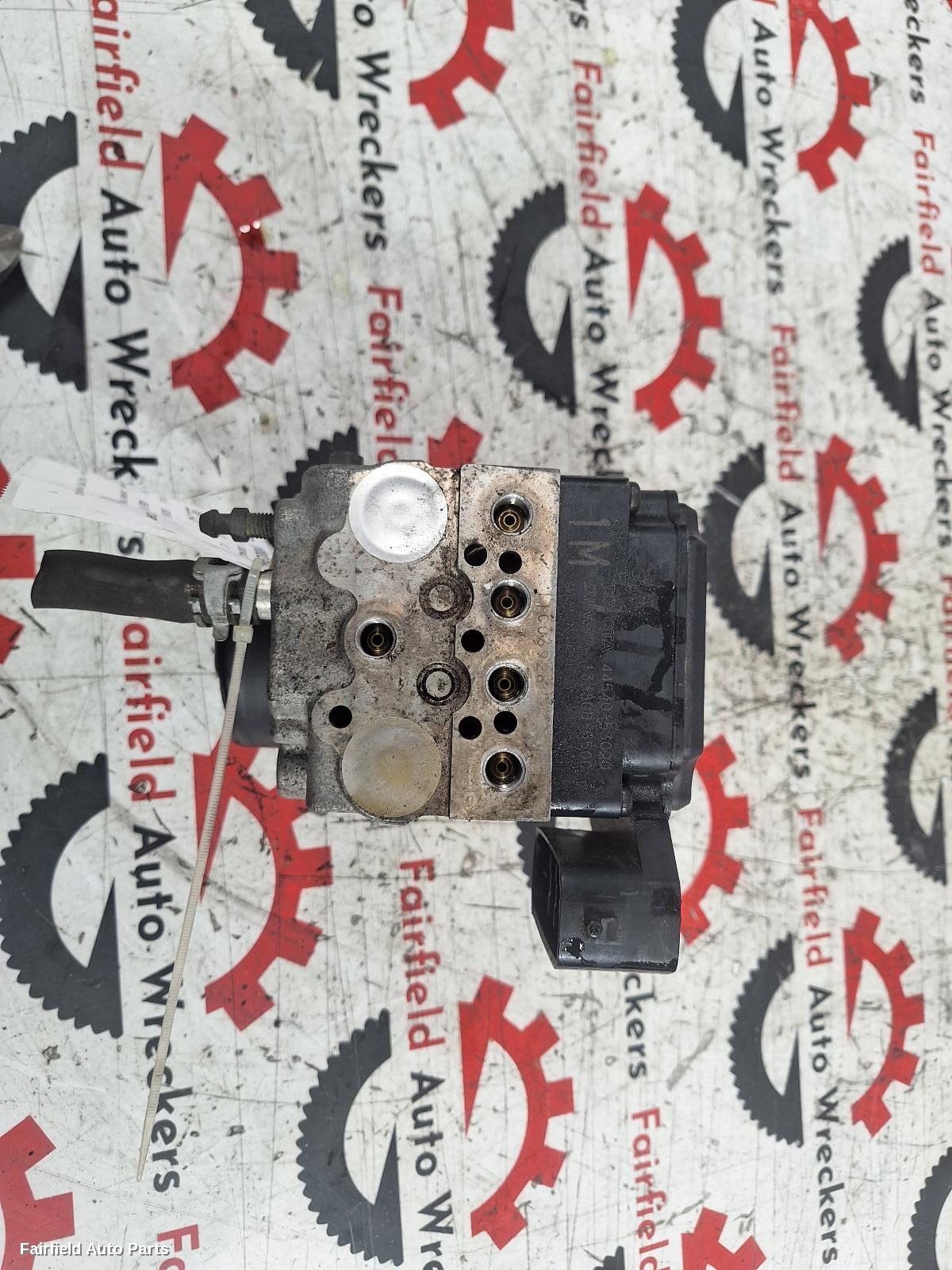 1998-2005 Lexus Is200/is300 Abs Pump Modulator