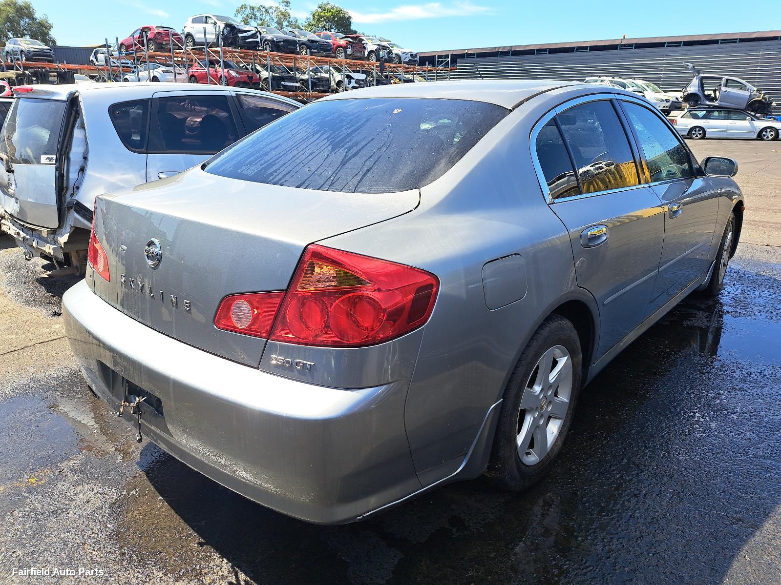 2005 Nissan Skyline Left Taillight