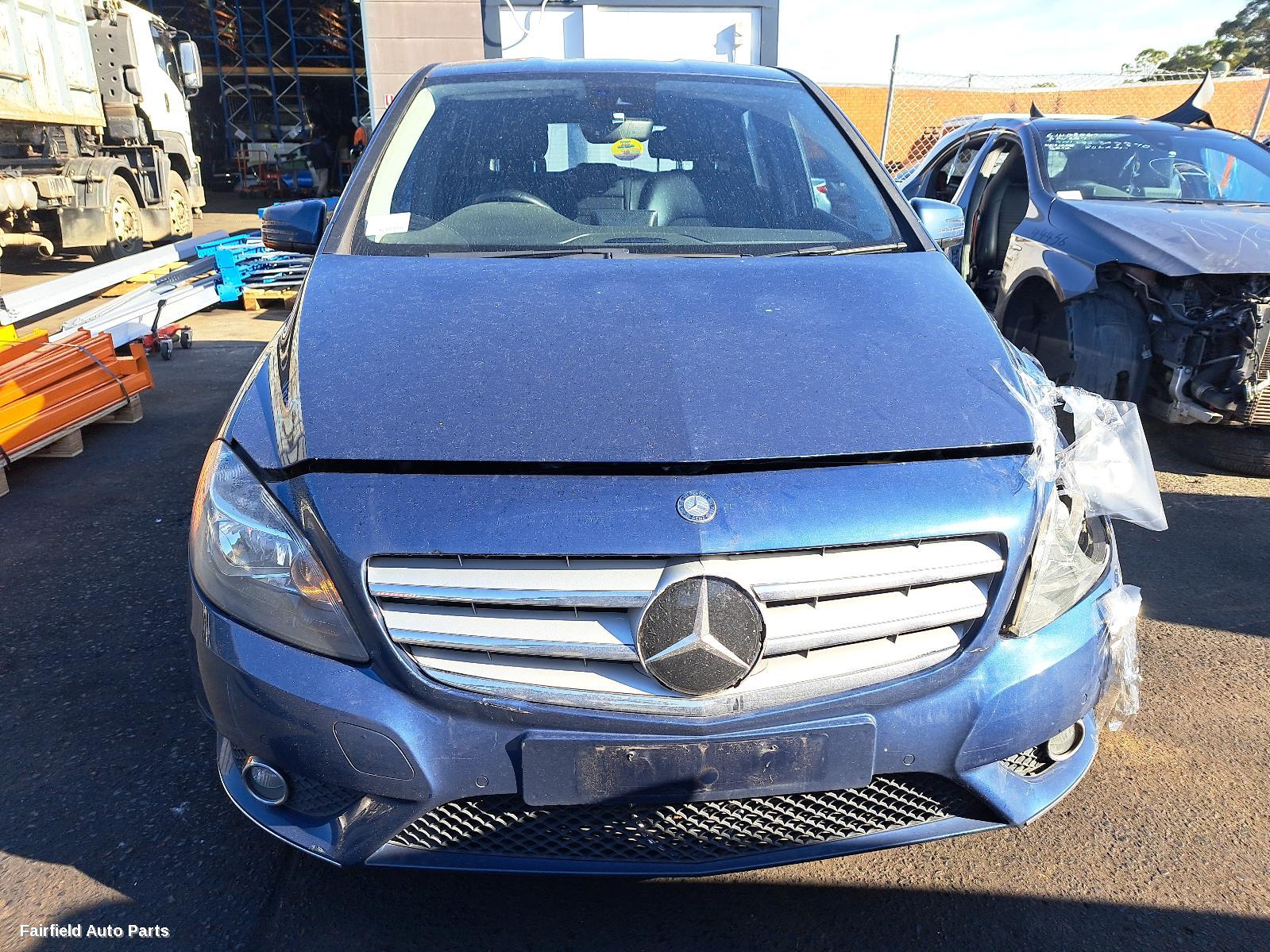 2012 Mercedes B Class Right Front Door