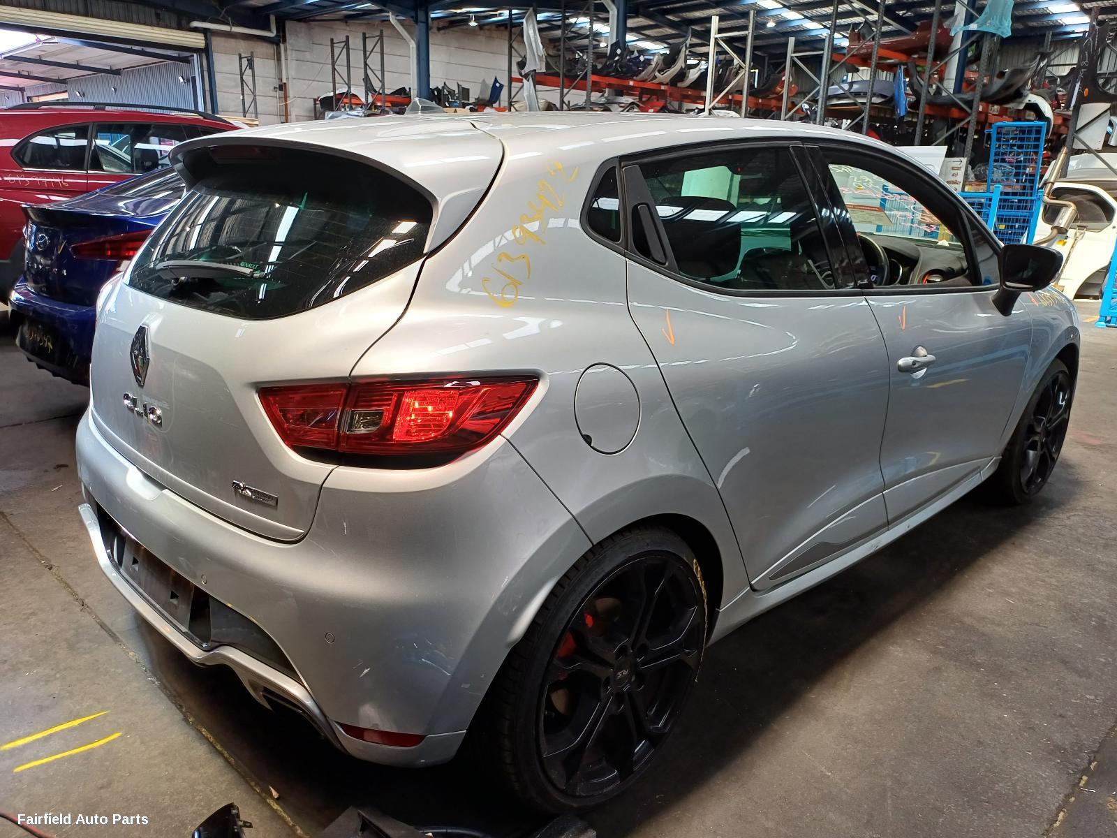 2013 Renault Clio Right Rear Door Sliding