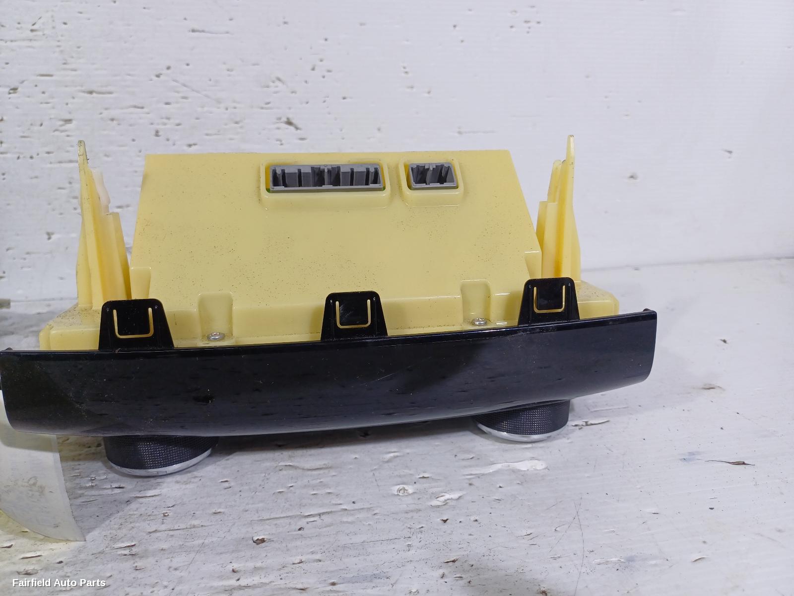 2014-2021 Mitsubishi Pajero Heater Ac Controls