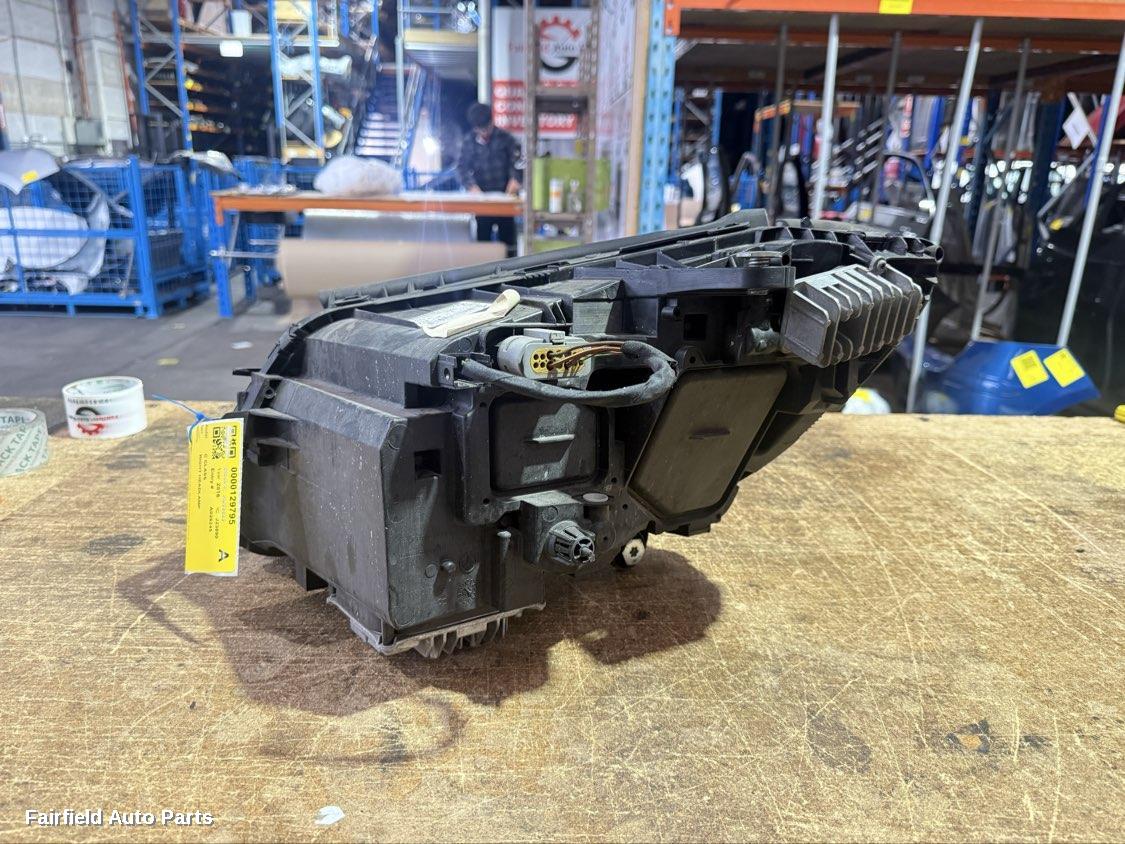 2014-2018 Mercedes C Class Right Headlamp