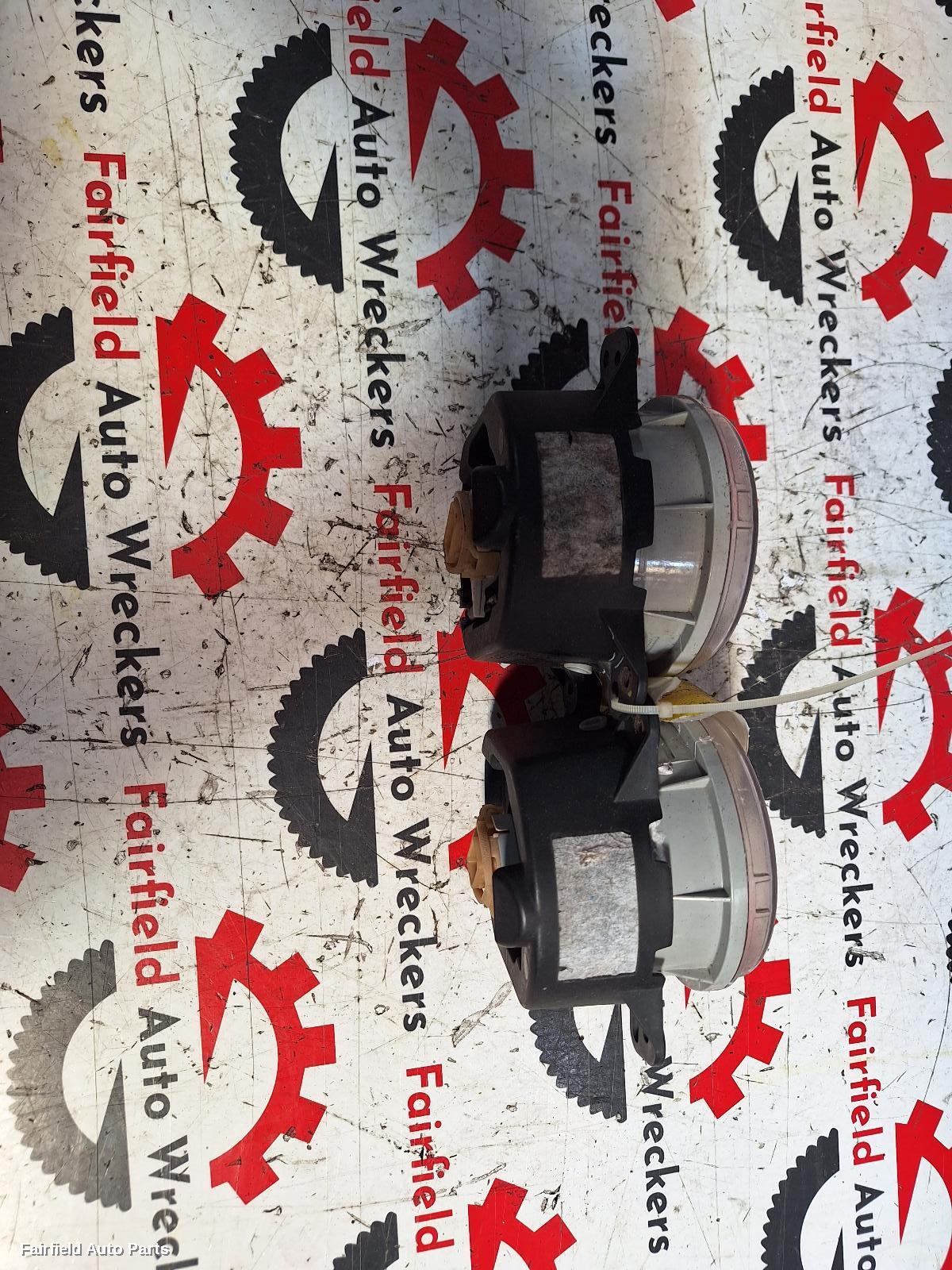 2016 Fiat Freemont Left Indicator Fog Side