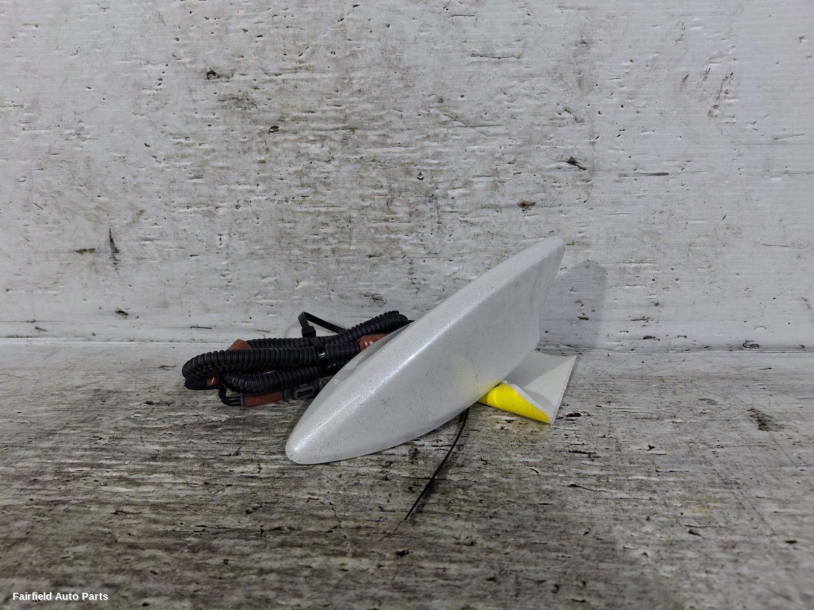 2016-2021 Honda Civic Antenna