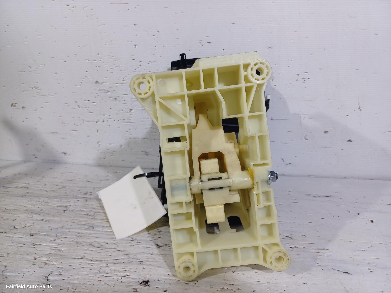 2012-2017 Hyundai I30 Gear Stick Shifter