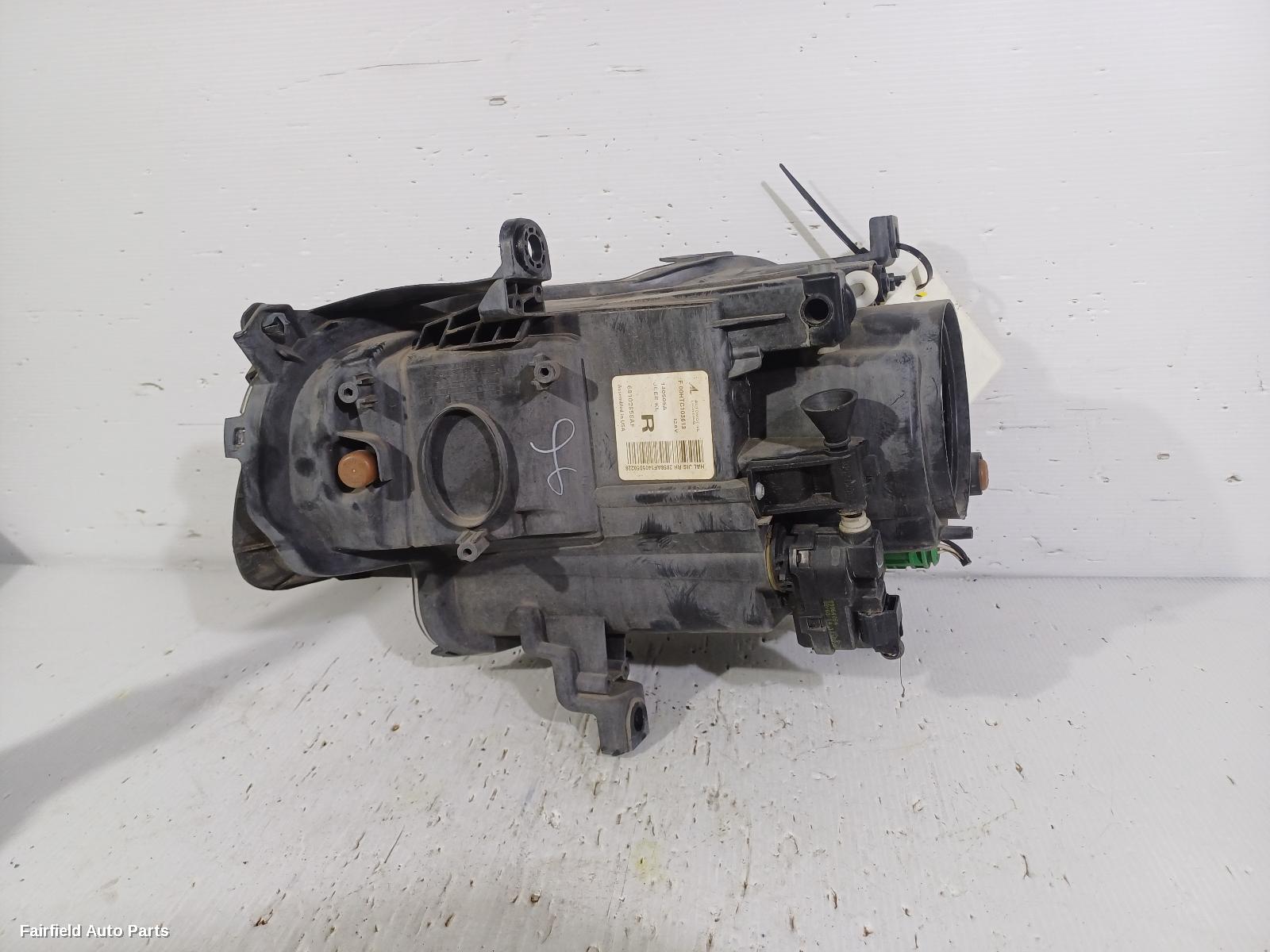 2014-2018 Jeep Cherokee Right Headlamp