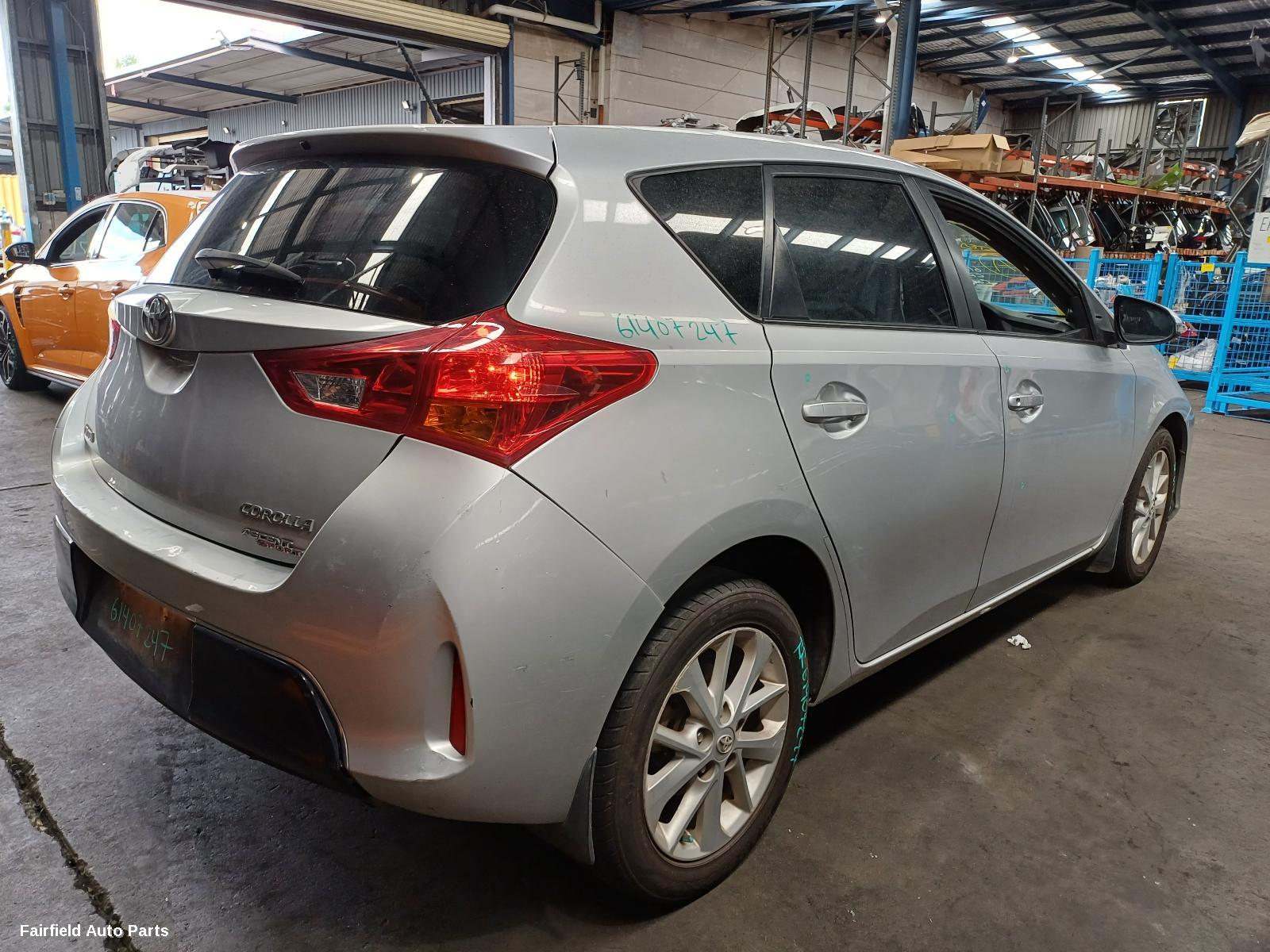 2013 Toyota Corolla Right Taillight