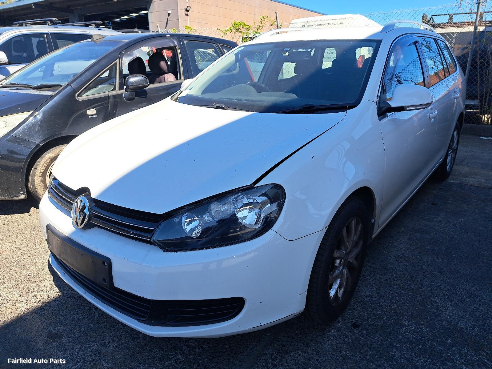 2012 Volkswagen Golf Left Taillight