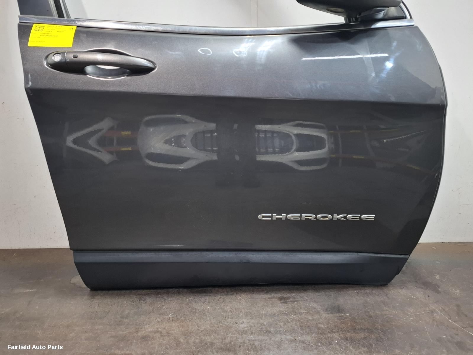 2014-2022 Jeep Cherokee Right Front Door