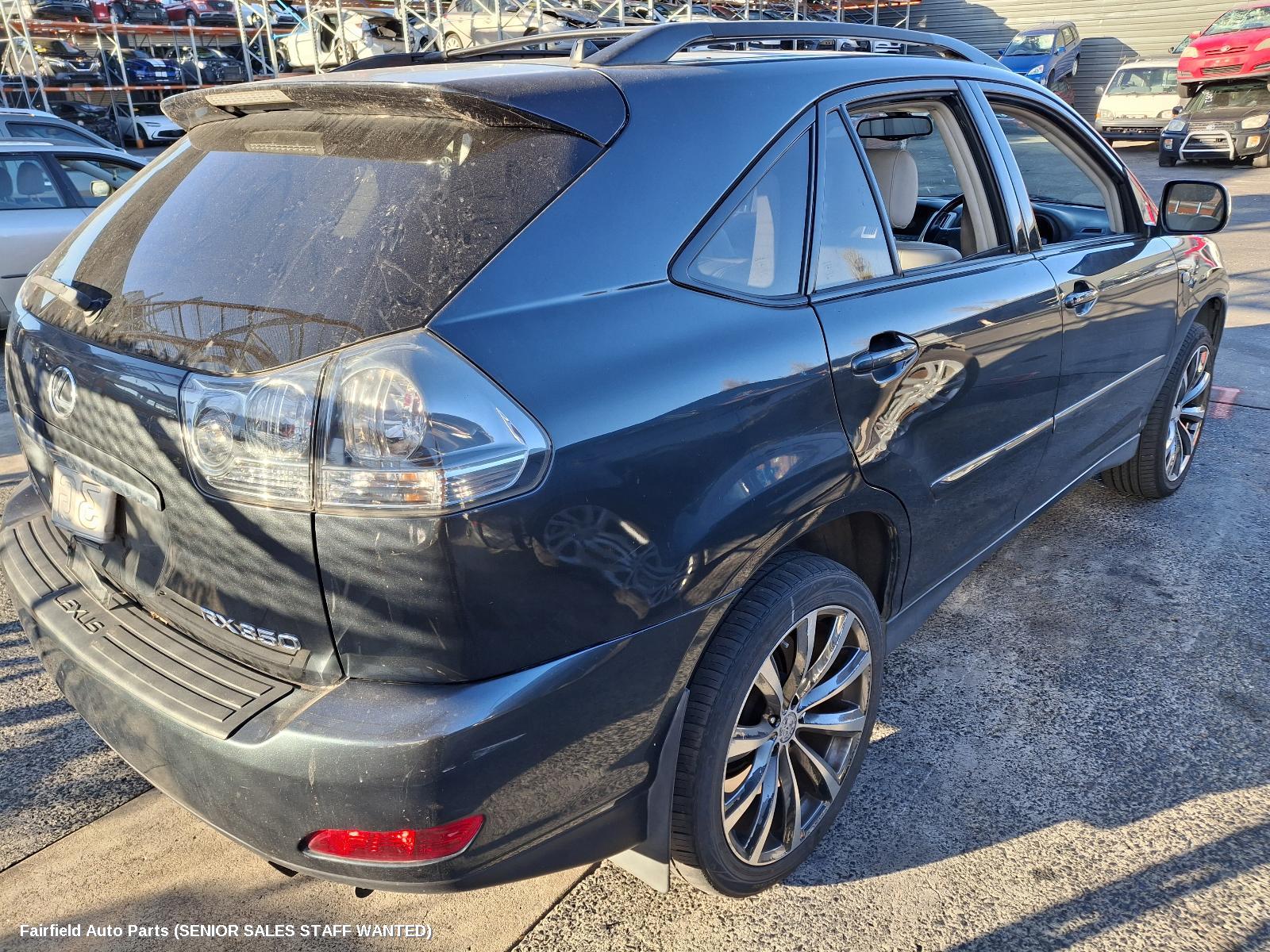 2006 Lexus Rx Series Right Guard