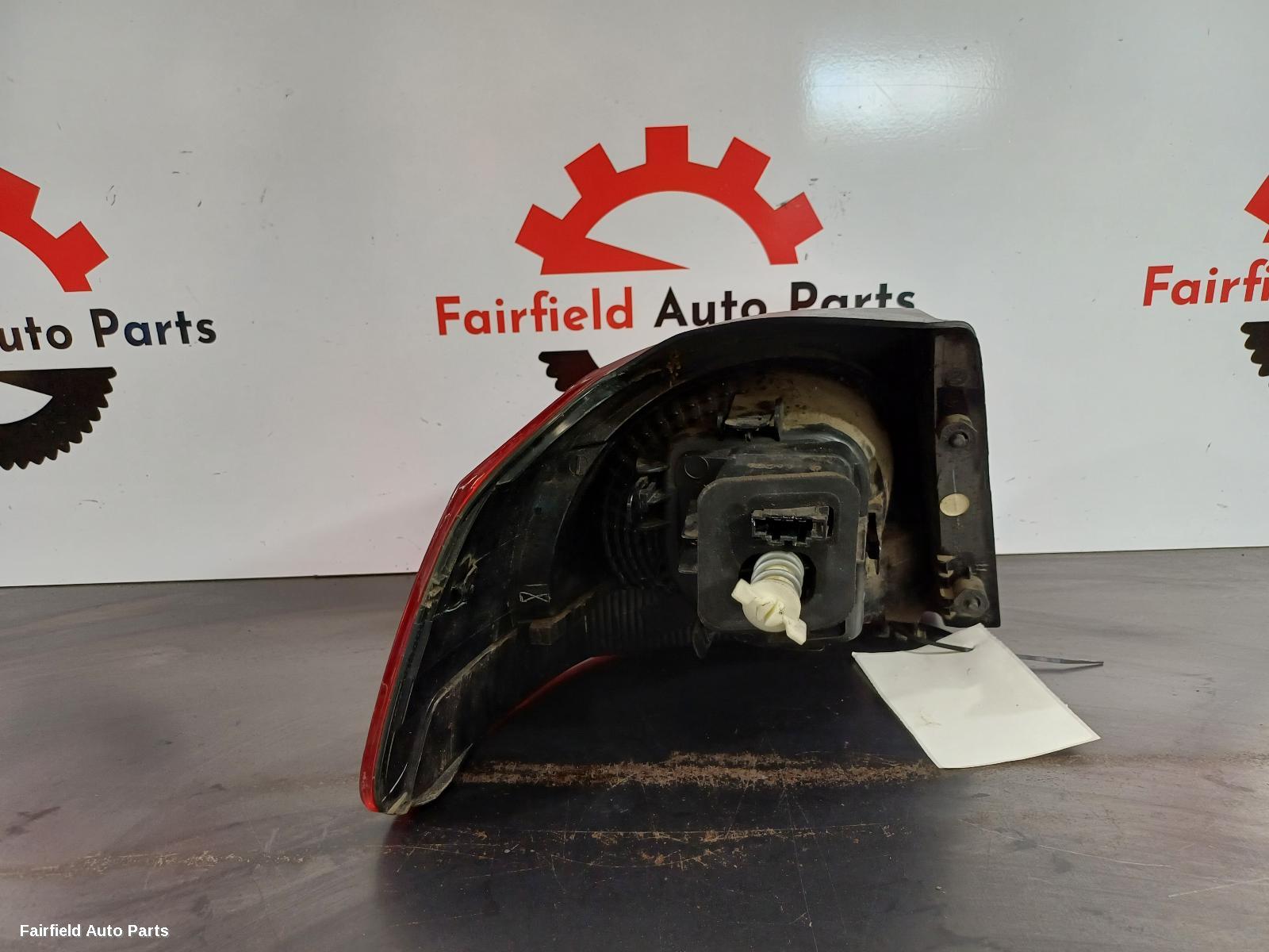 2011 Volkswagen Golf Right Taillight