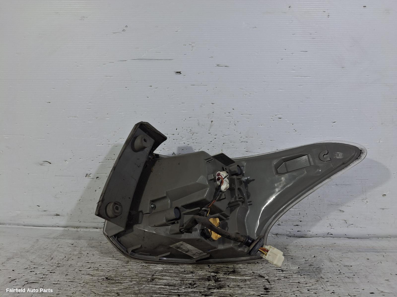 2012-2015 Mitsubishi Outlander Left Taillight