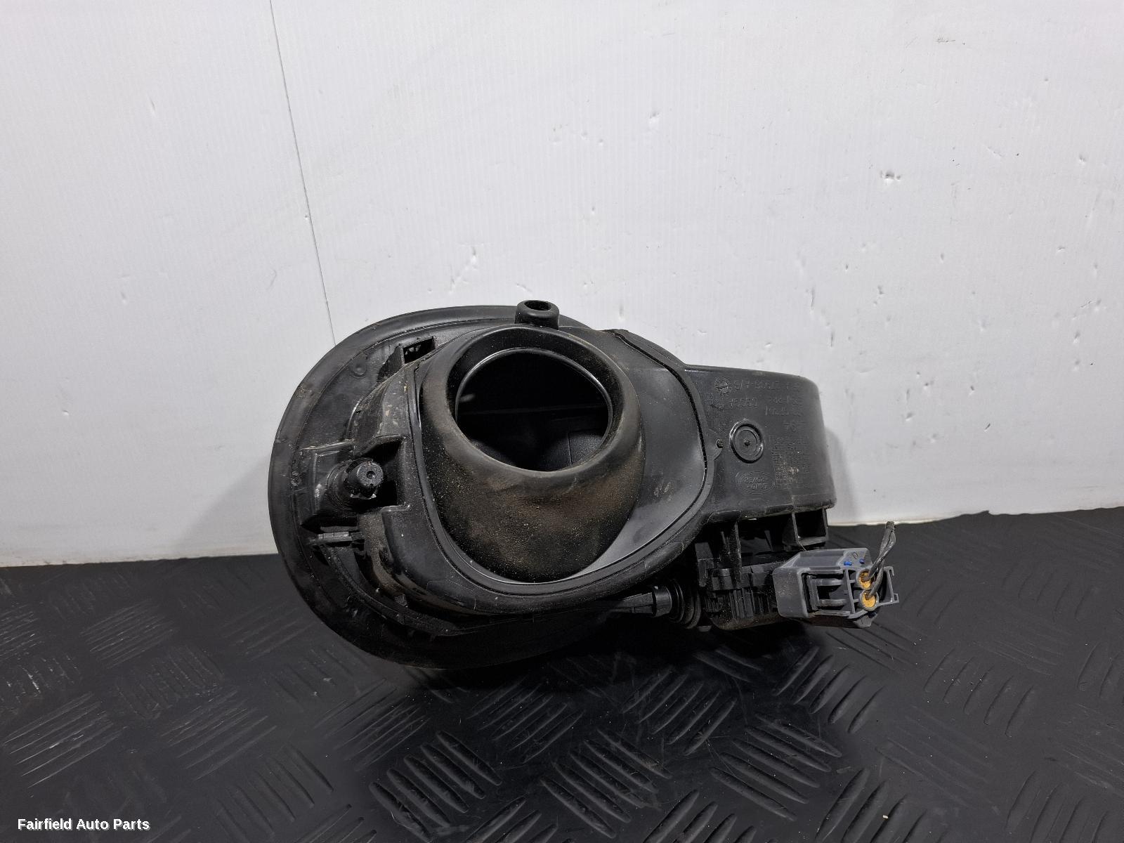 2013-2022 Land Rover Rangerover Sport Fuel Door Filler