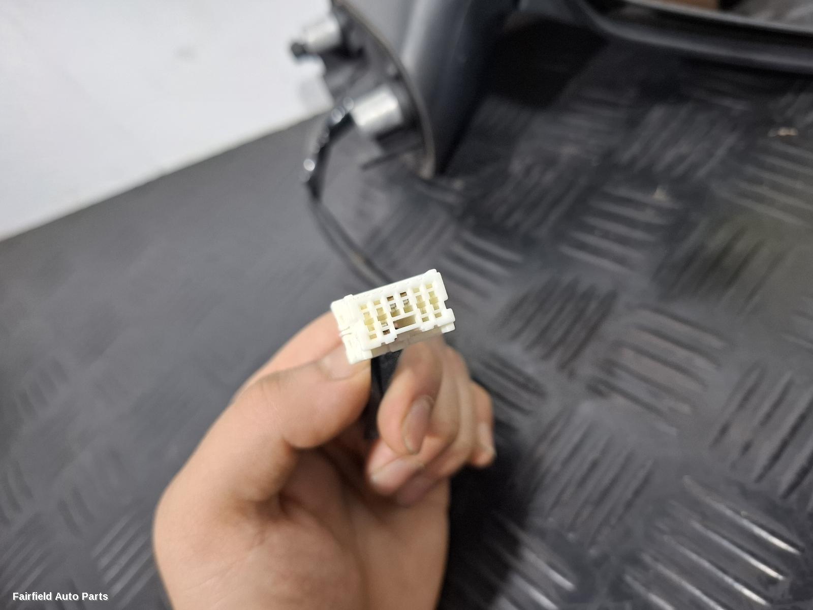 2011-2017 Subaru Xv Right Door Mirror