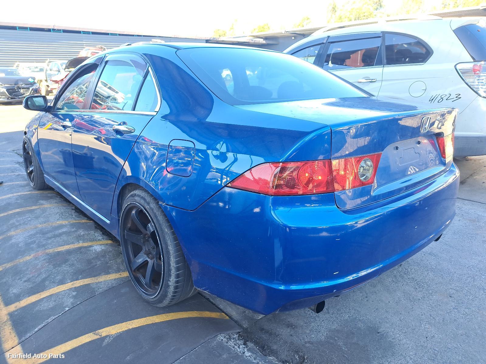 2004 Honda Accord Left Taillight