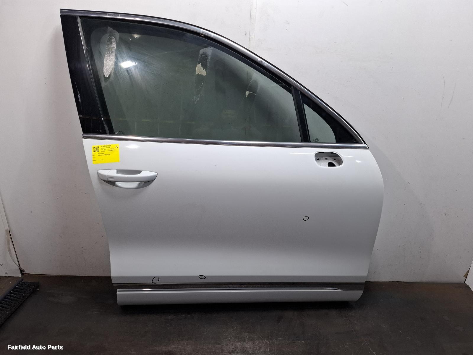 2010-2018 Volkswagen Touareg Right Front Door