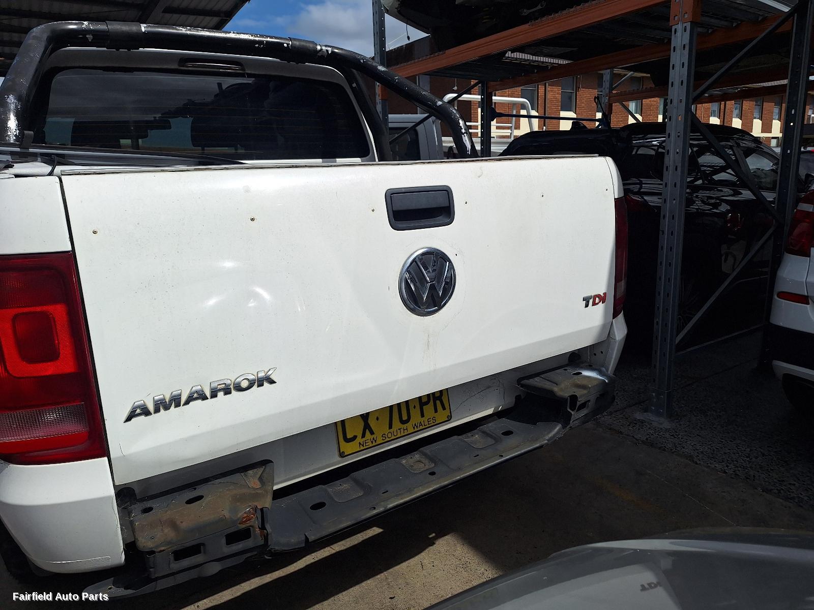 2010-2017 Volkswagen Amarok Left Guard