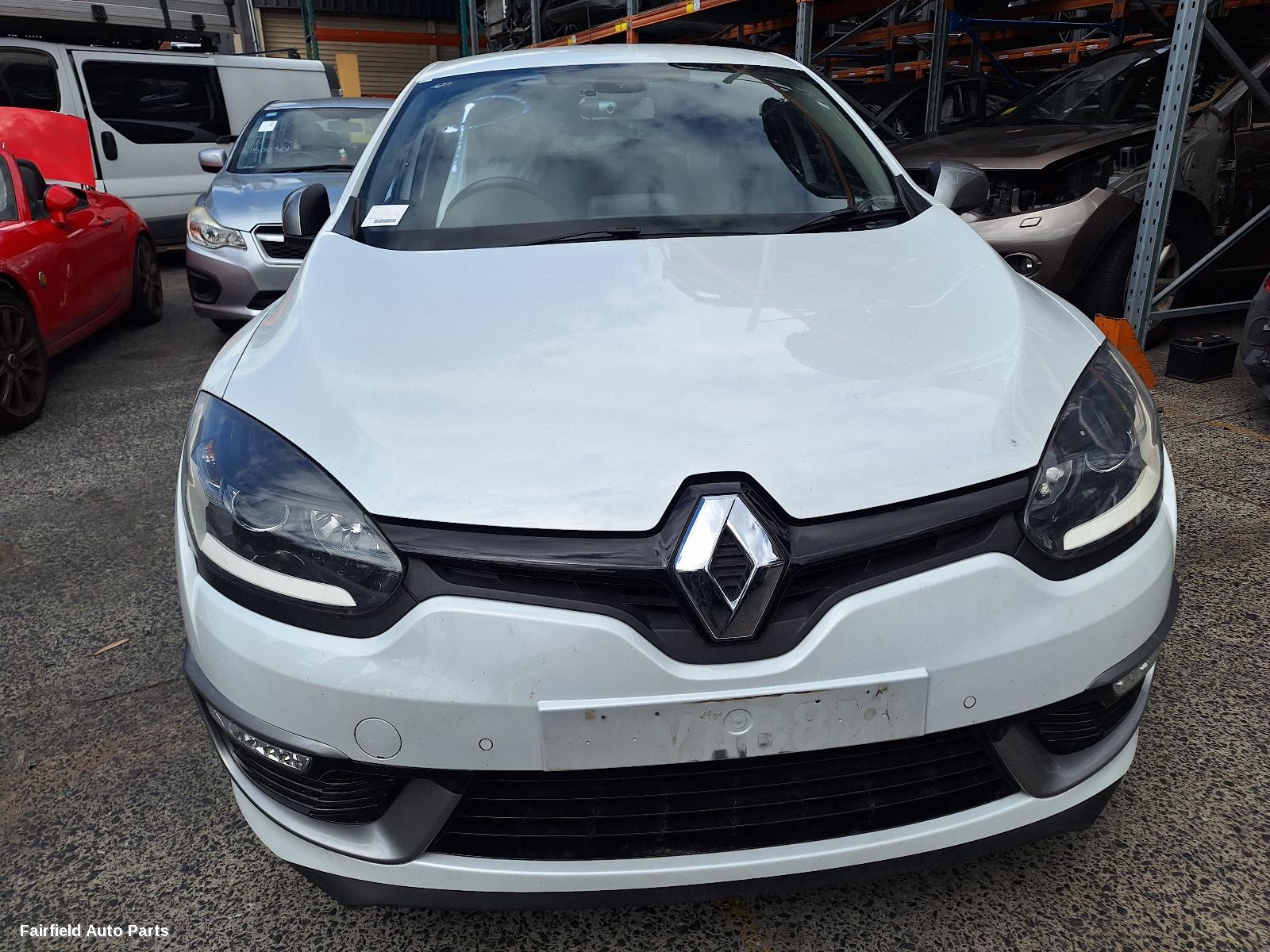 2015 Renault Megane Left Front Door