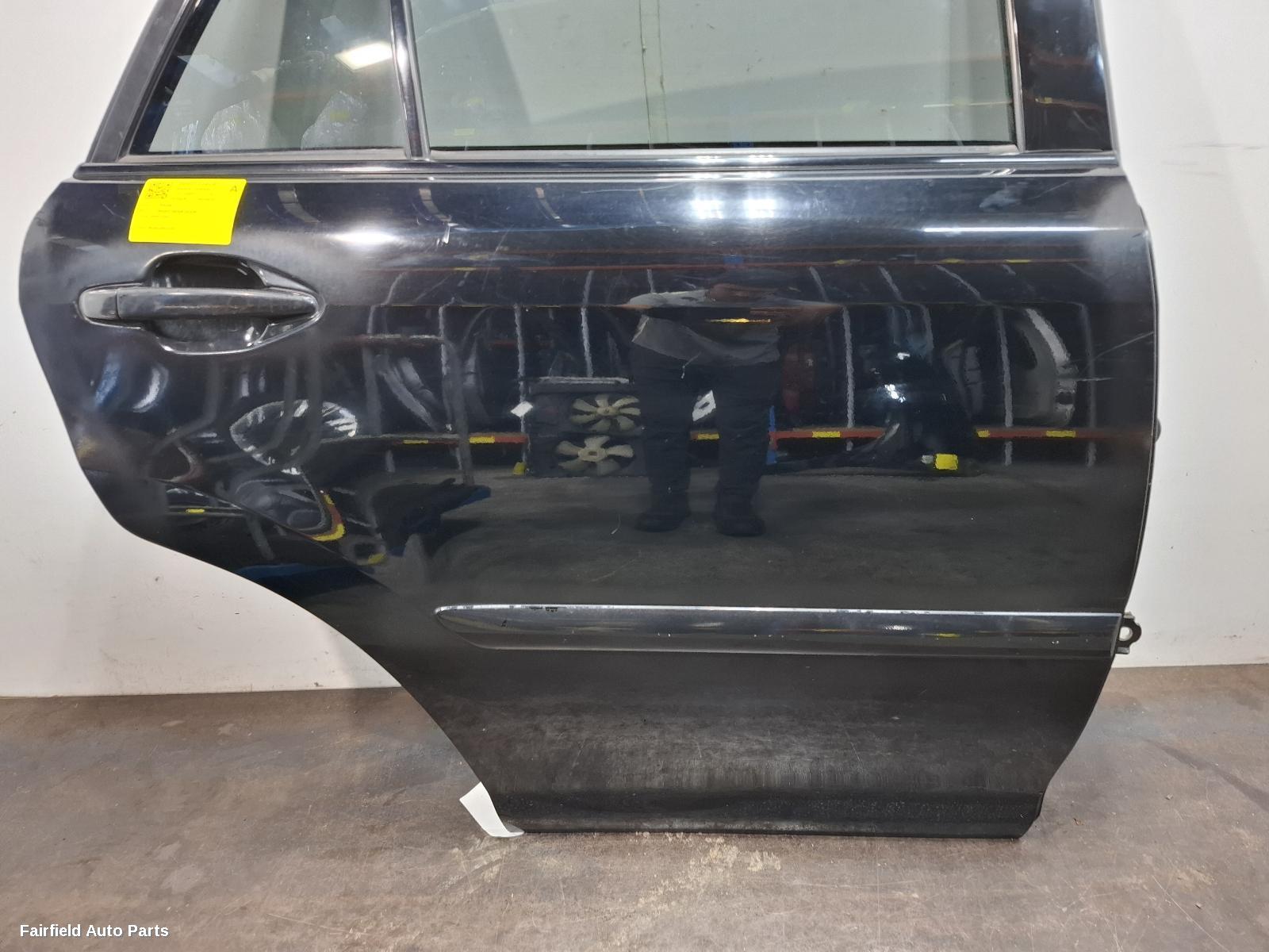 2003-2005 Lexus Rx Series Right Rear Door Sliding
