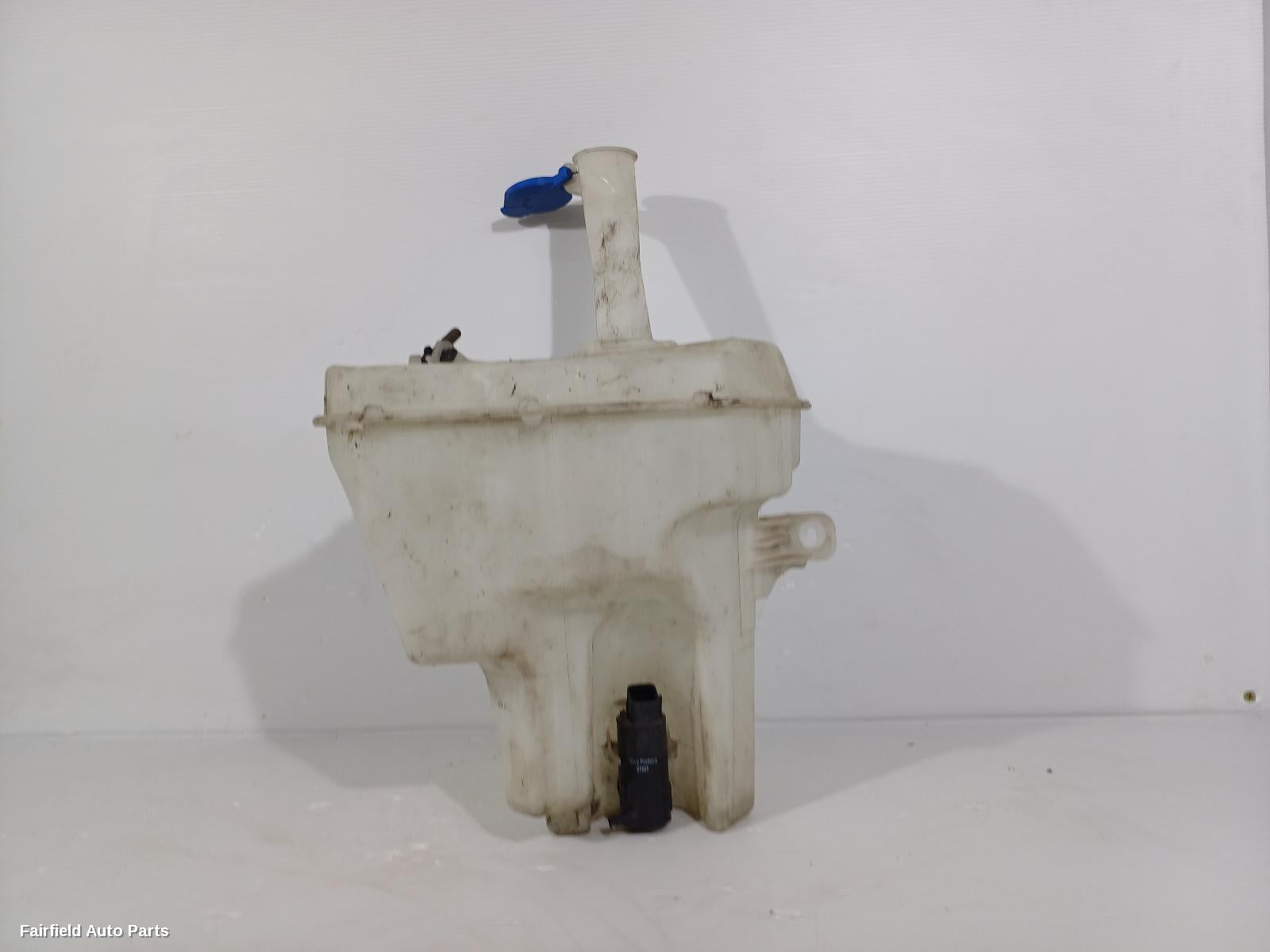 2011-2013 Hyundai Elantra Washer Bottle