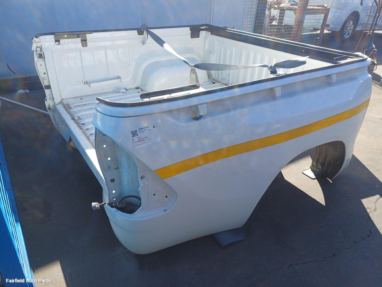 2015-2024 Toyota Hilux Tonneau Cover