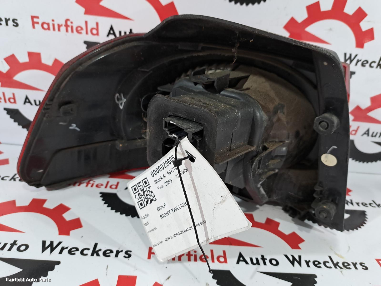 2009 Volkswagen Golf Right Taillight