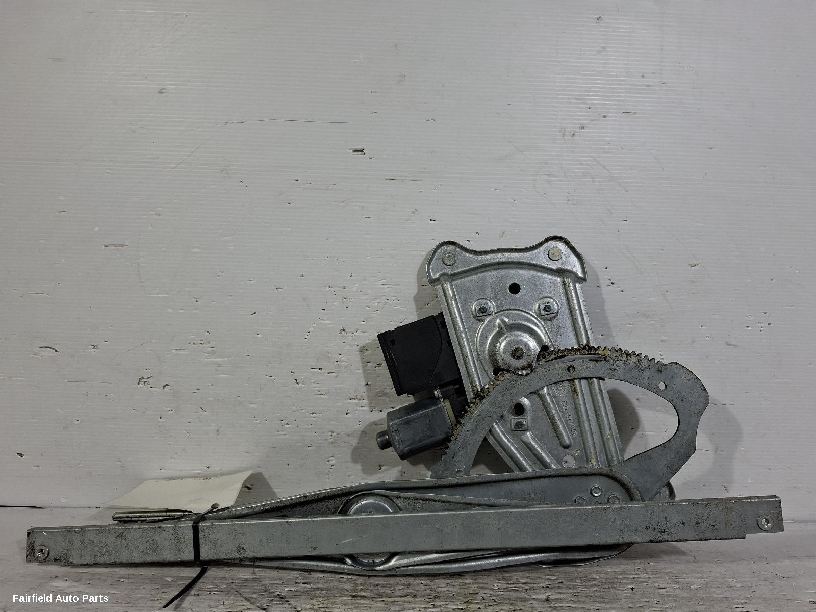 2010-2016 Renault Megane Left Front Window Reg Motor