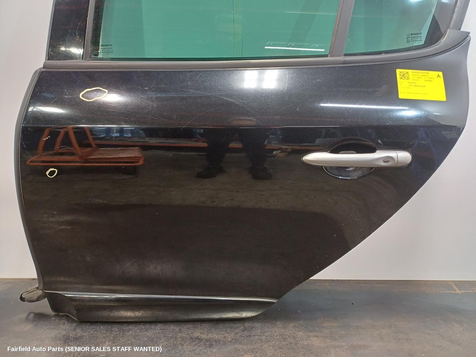 2015 Renault Megane Left Rear Door Sliding