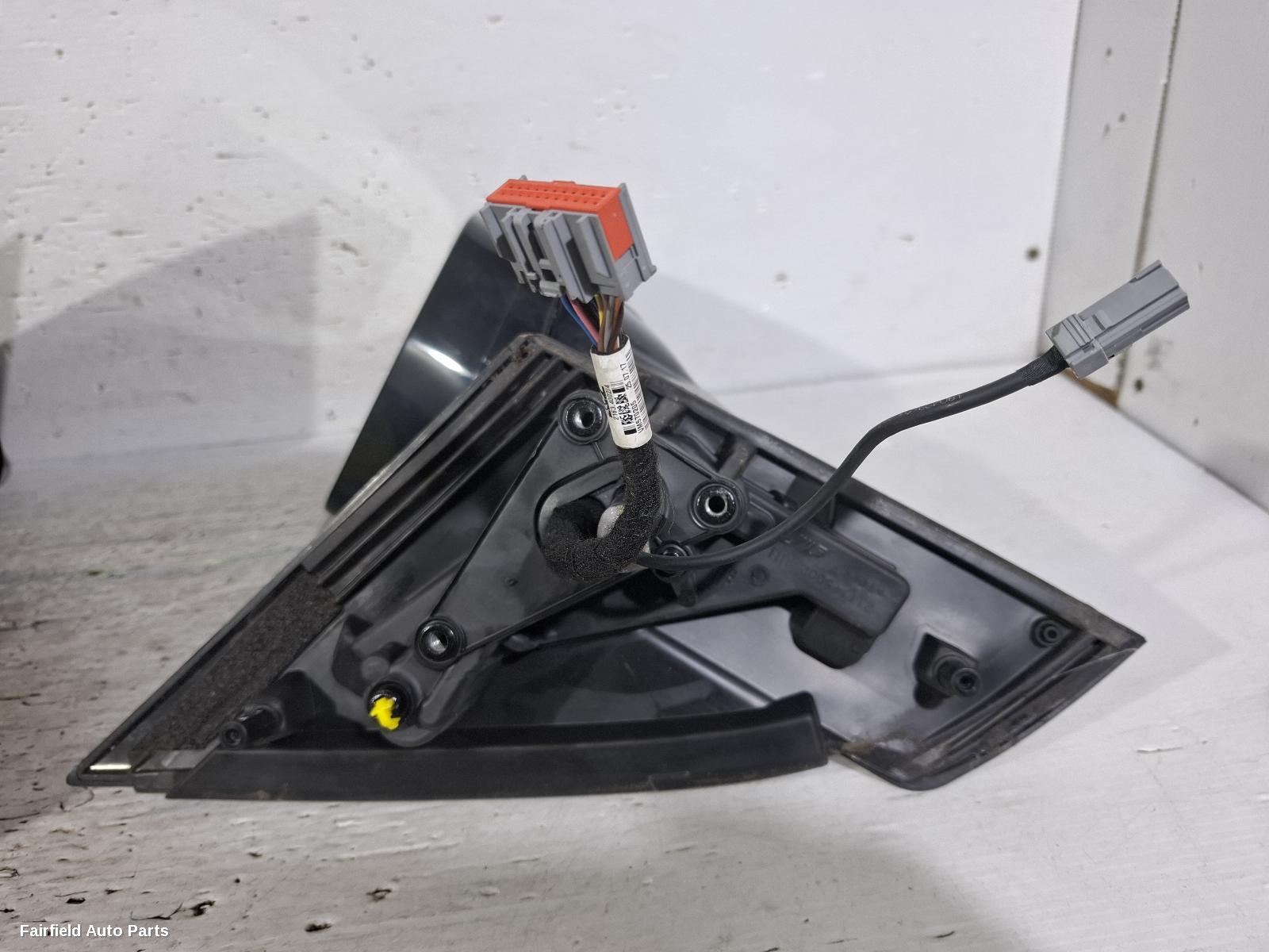 2015-2019 Land Rover Discovery Sport Right Door Mirror