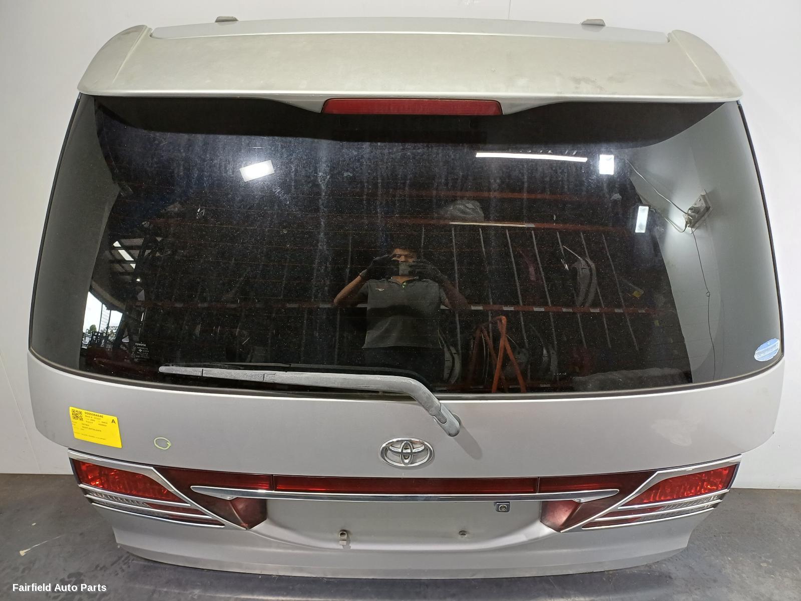 2003-2006 Toyota Estima Bootlid Tailgate