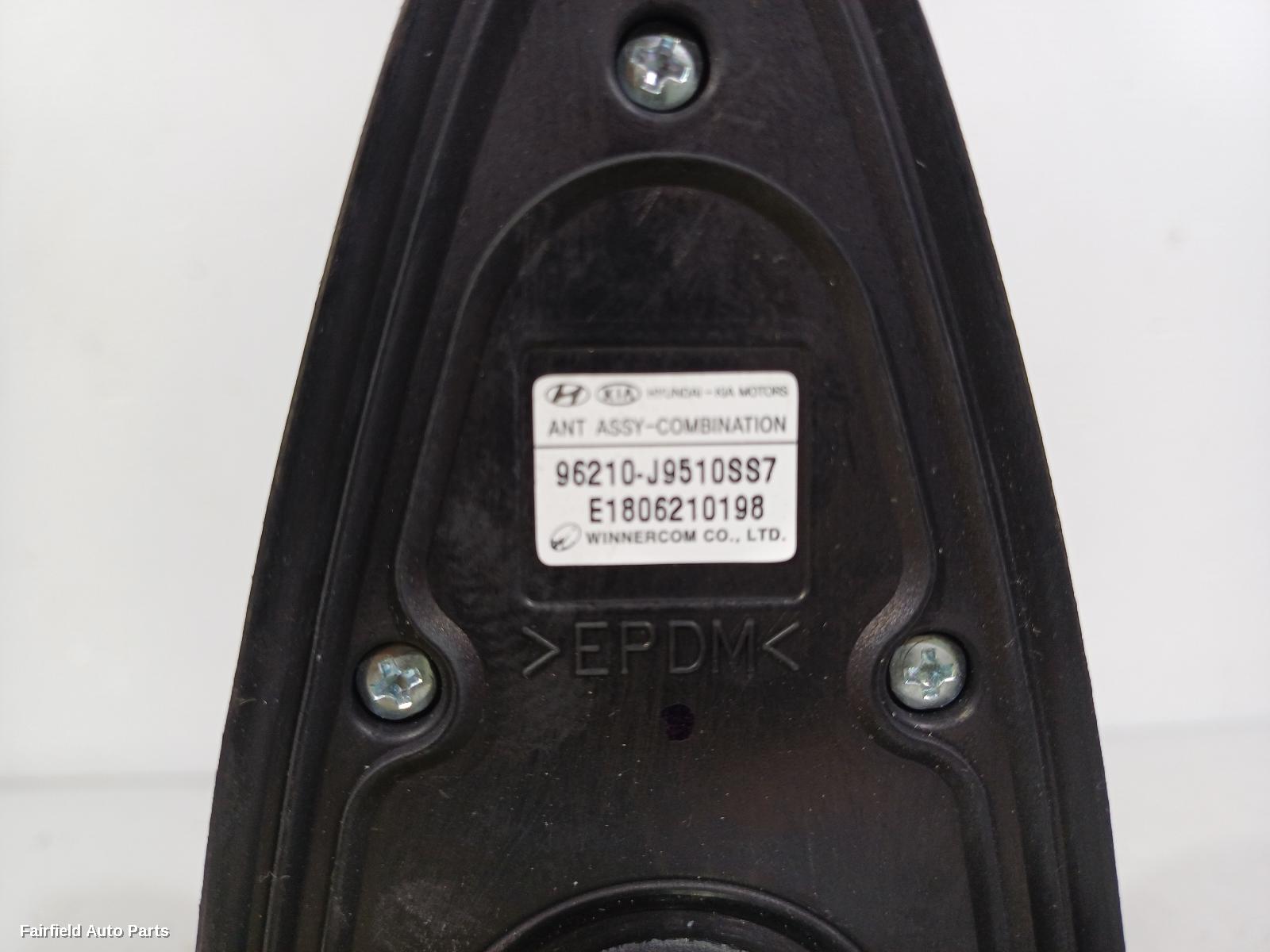 2017-2023 Hyundai Kona Antenna