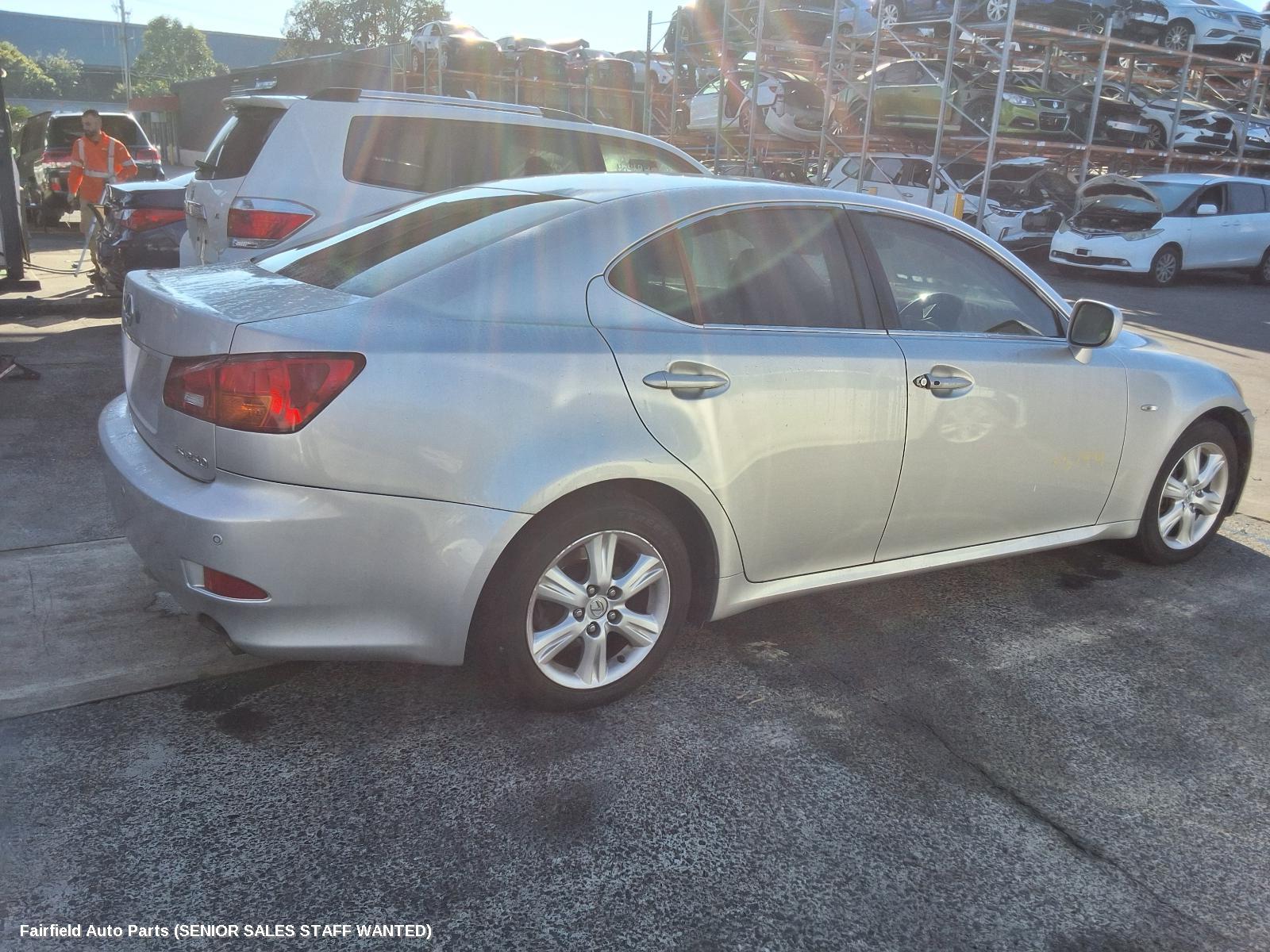 2006 Lexus Is250/is250c Right Taillight