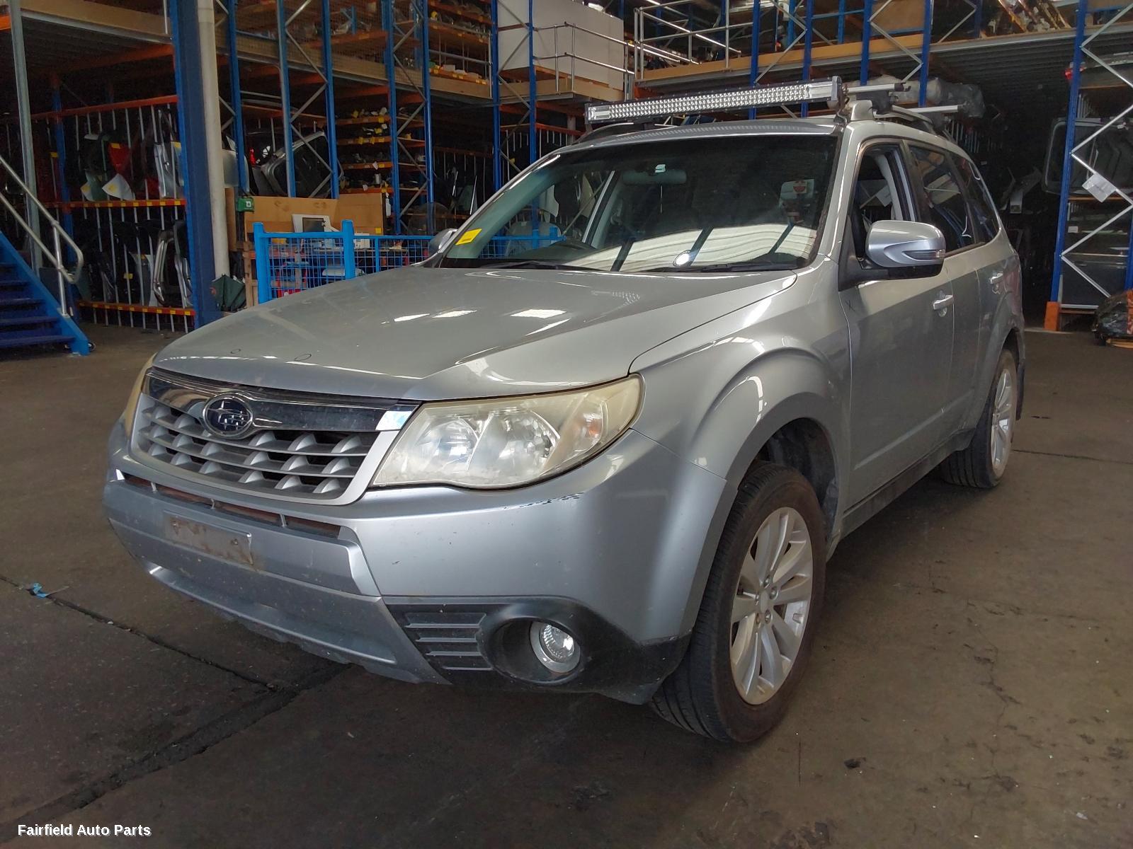 2012 Subaru Forester Left Guard