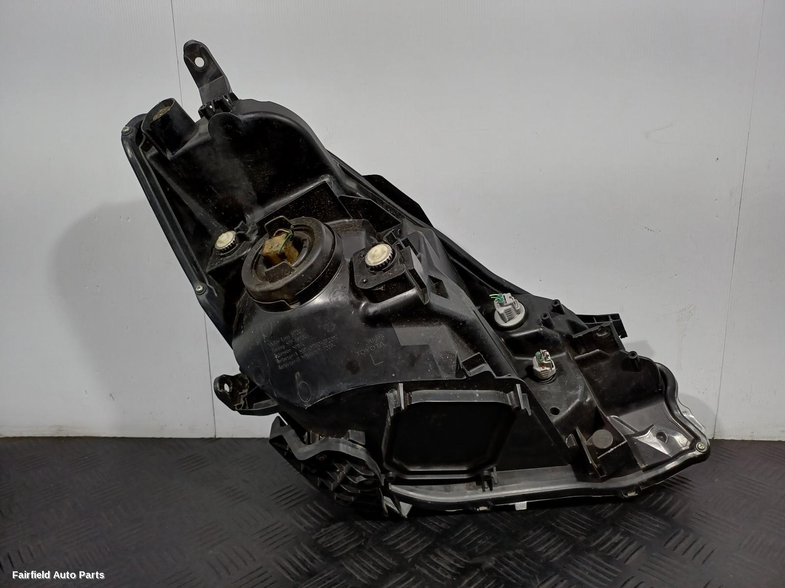 2014-2016 Toyota Yaris Left Headlamp