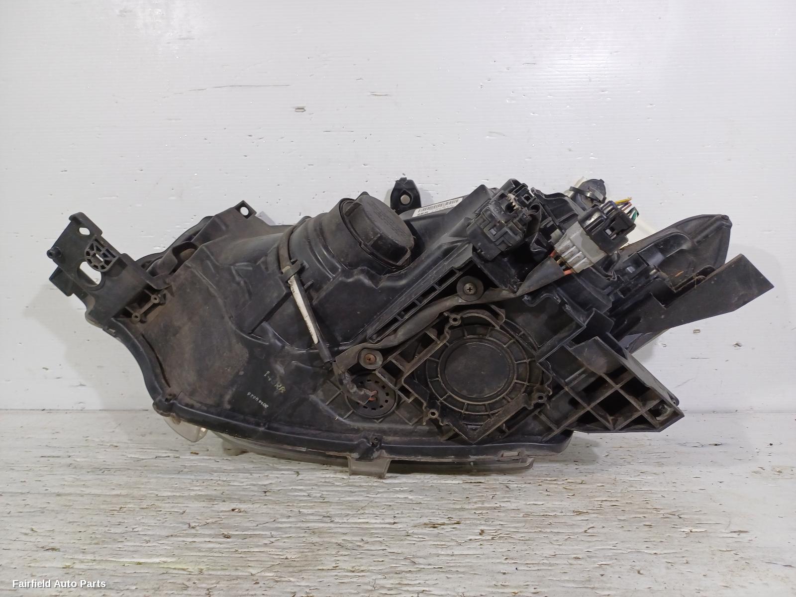 2012-2015 Mitsubishi Outlander Right Headlamp