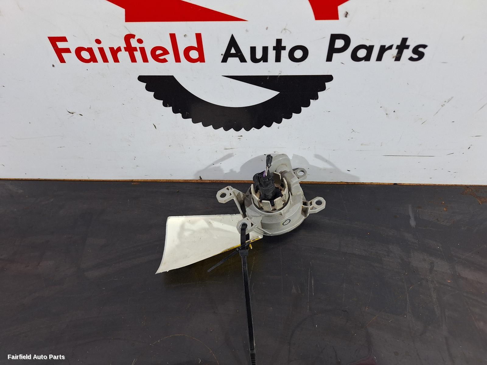 2015-2024 Toyota Hilux Right Indicator Fog Side