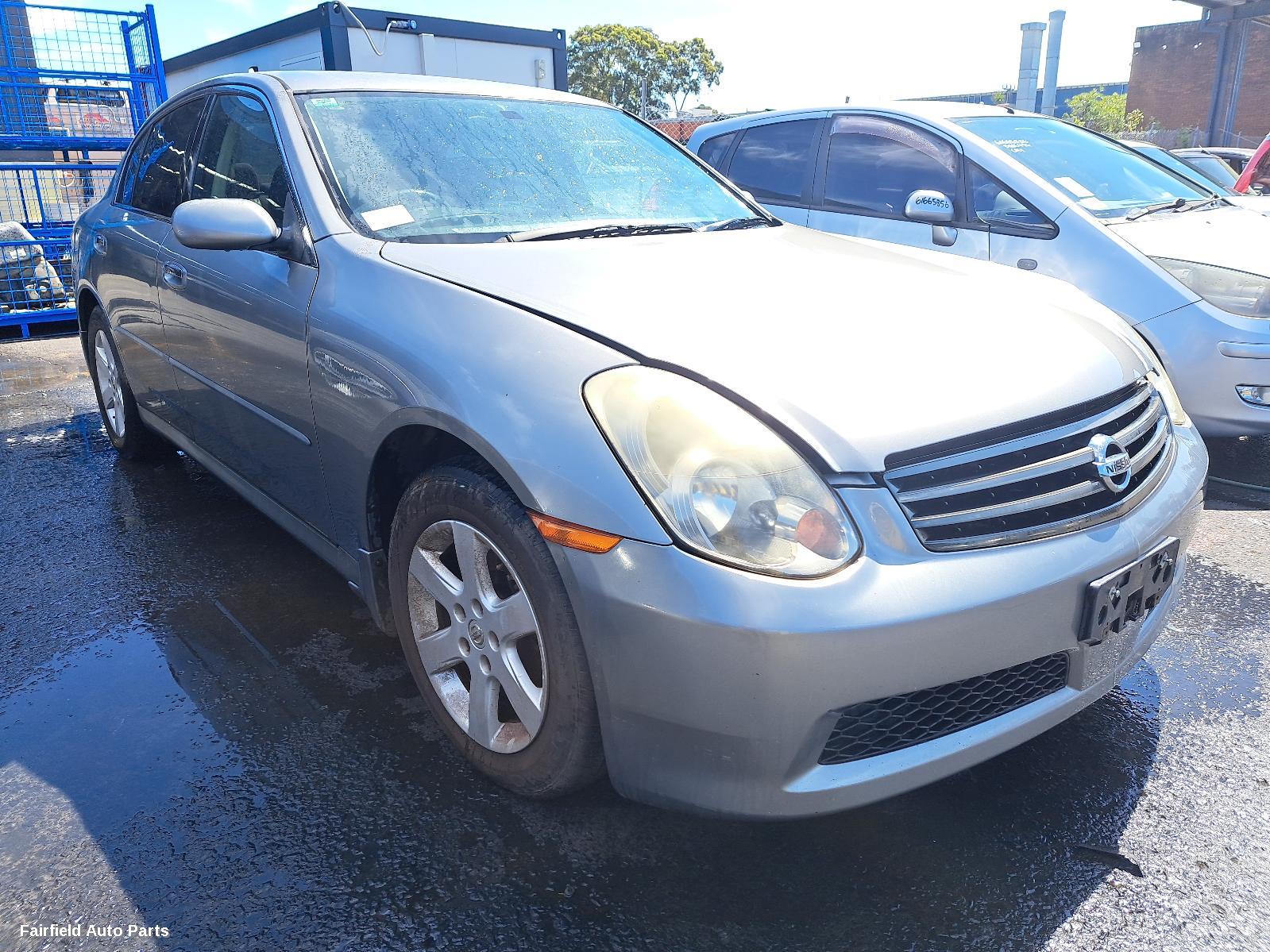 2005 Nissan Skyline Left Taillight
