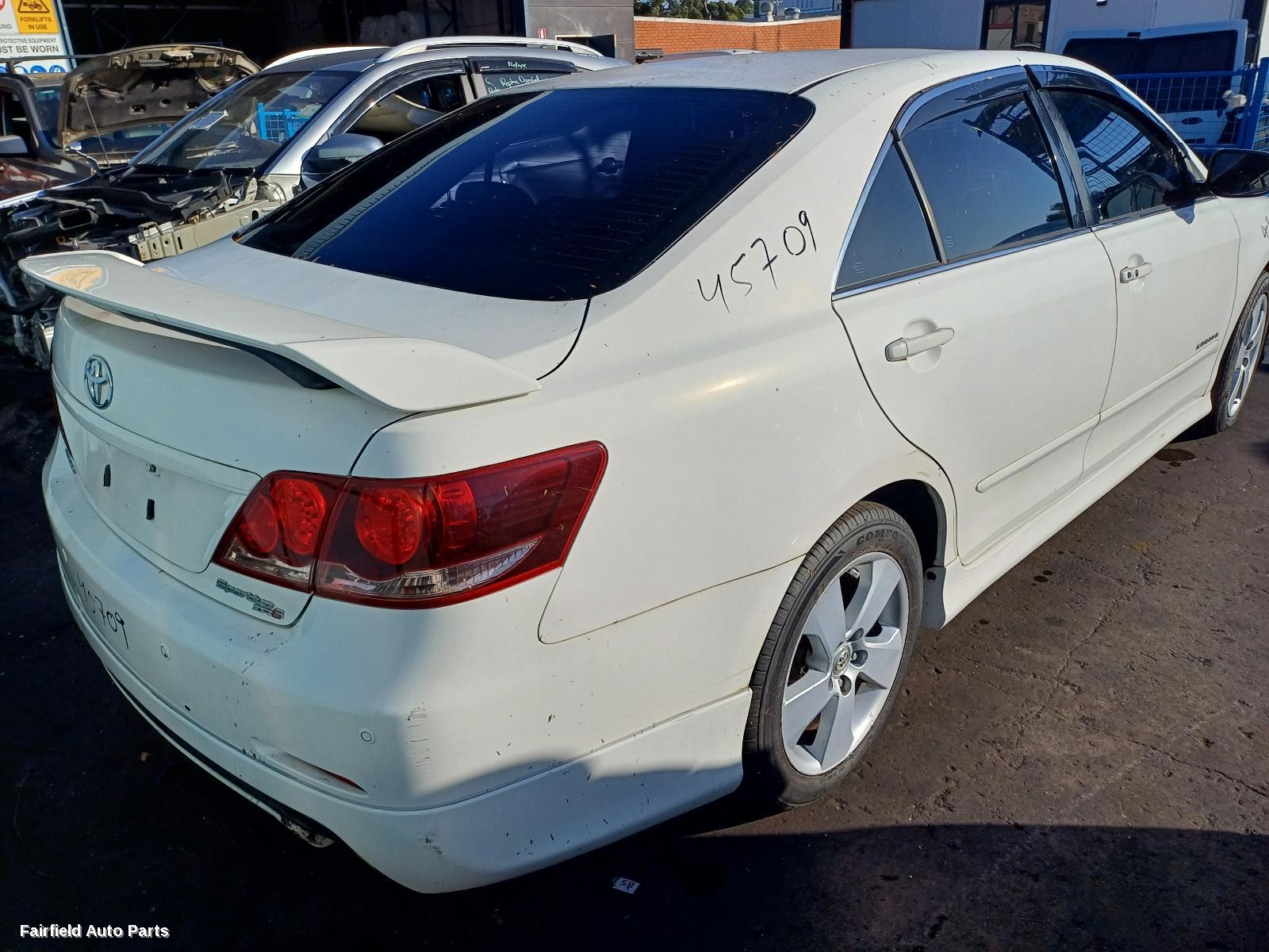 2006 Toyota Aurion Left Taillight