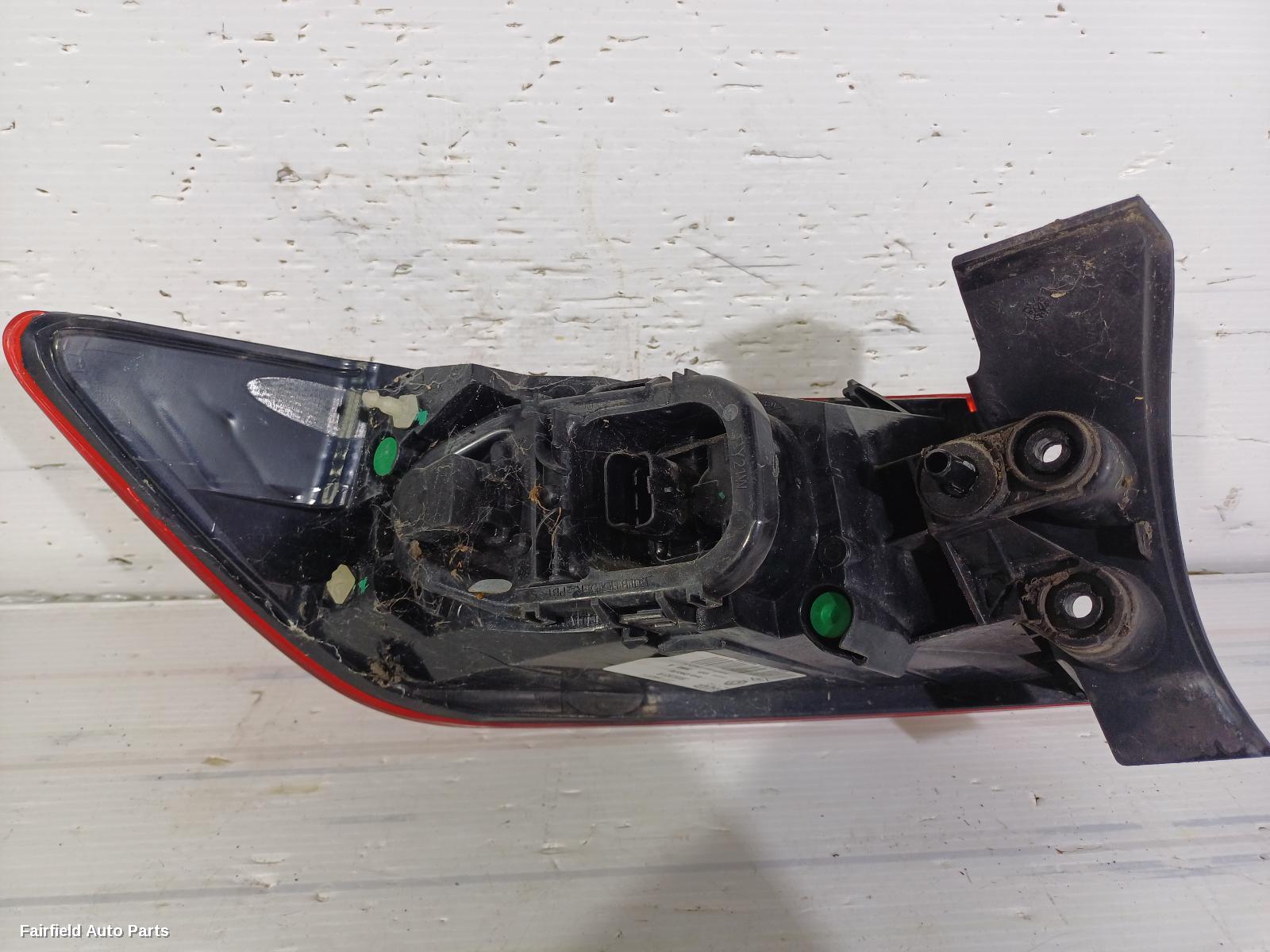 2013-2019 Renault Clio Right Taillight