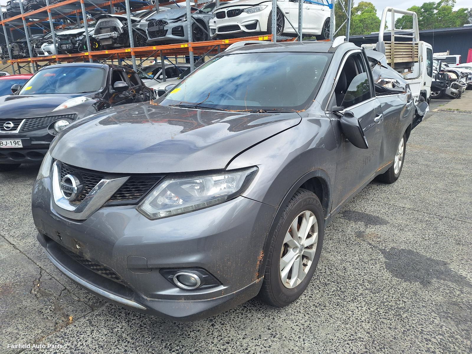 2014-2017 Nissan Xtrail Rear Garnish