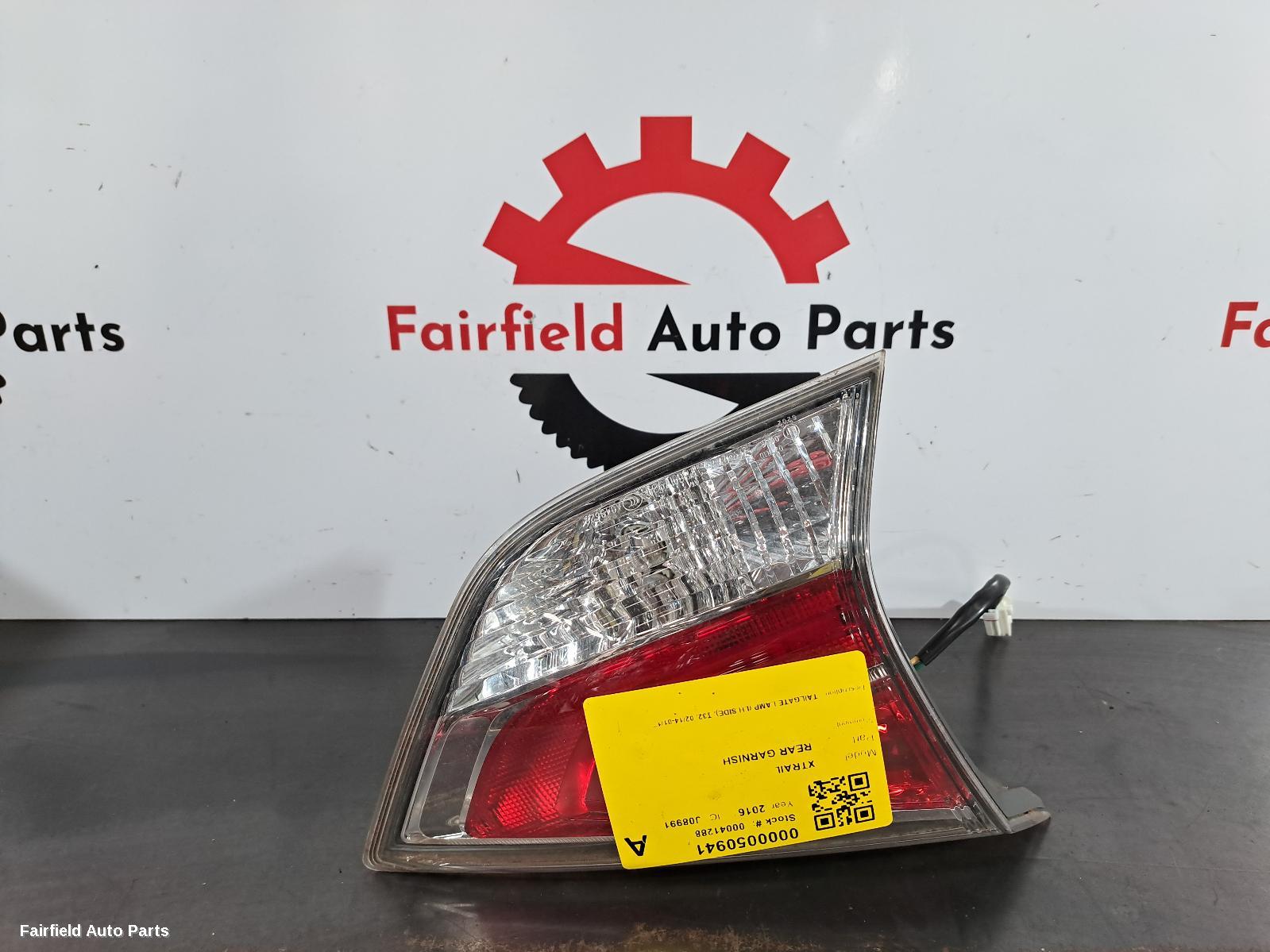 2014-2017 Nissan Xtrail Rear Garnish