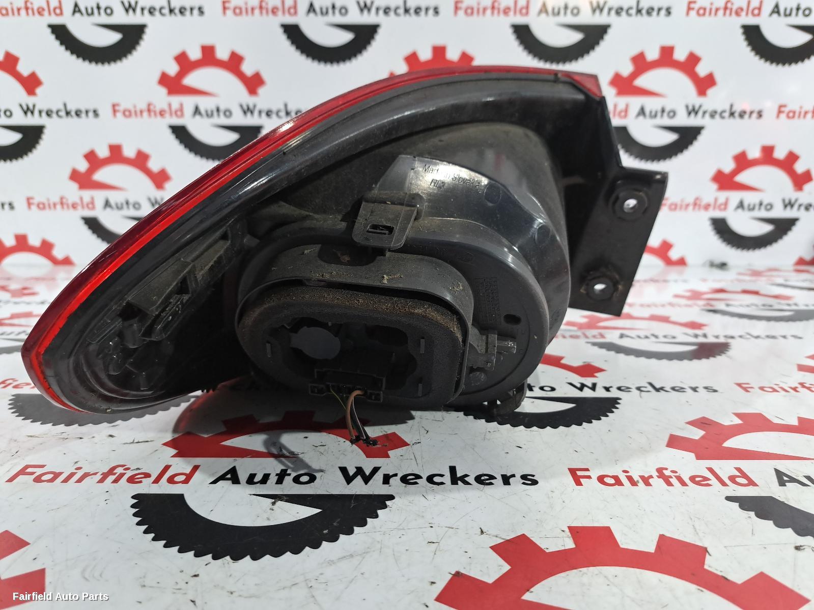 2010 Volkswagen Tiguan Right Taillight