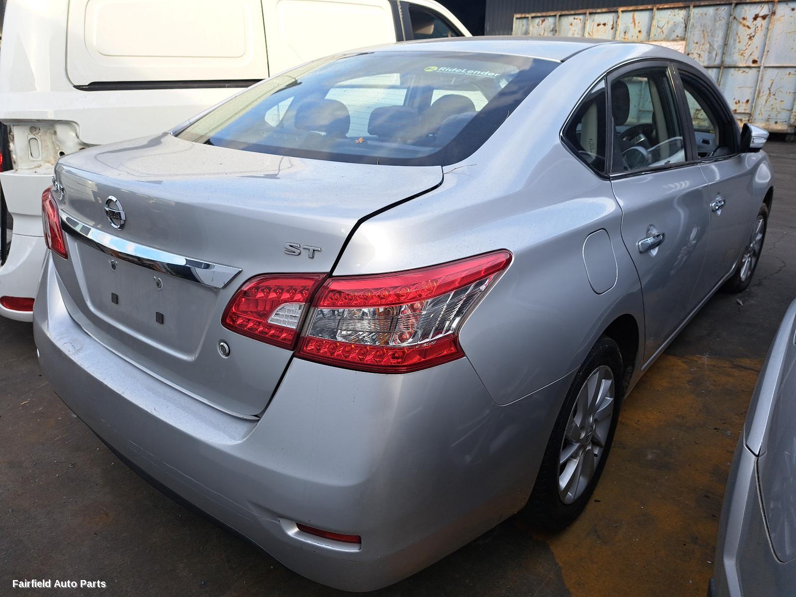 2016 Nissan Pulsar Right Taillight